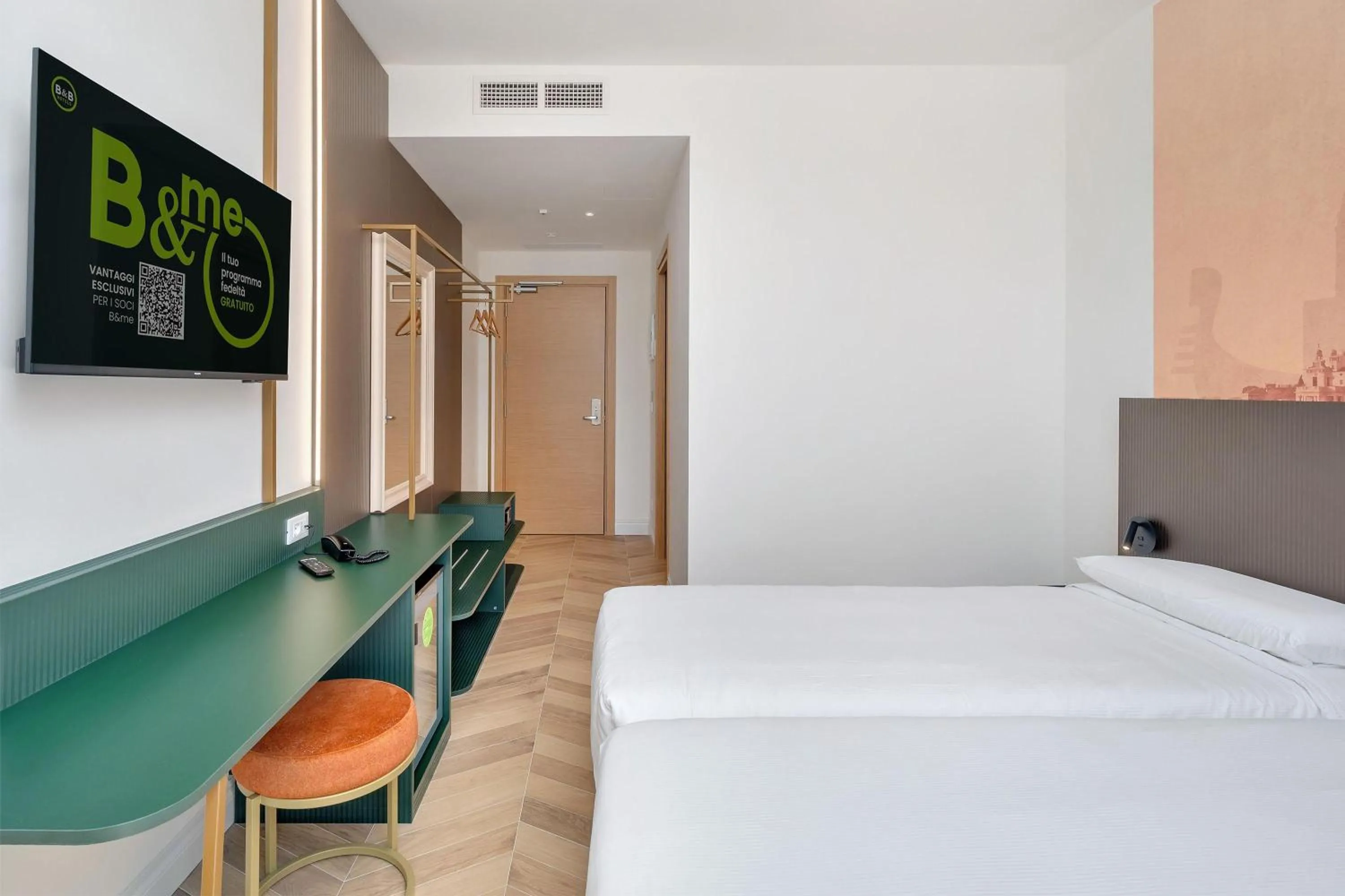 Photo of the whole room, Bed in B&B HOTEL Venezia Laguna