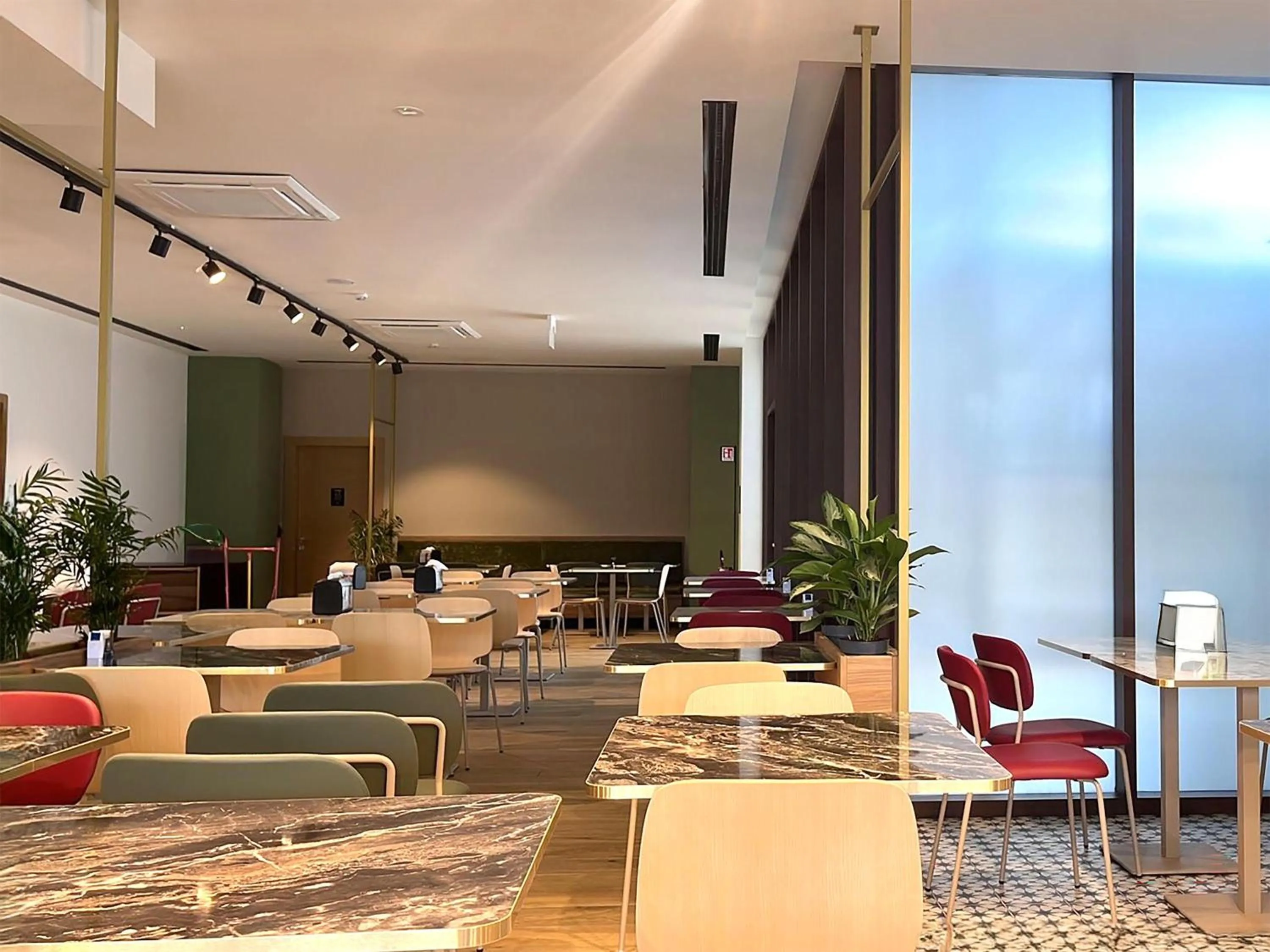 Restaurant/places to eat in B&B HOTEL Venezia Laguna