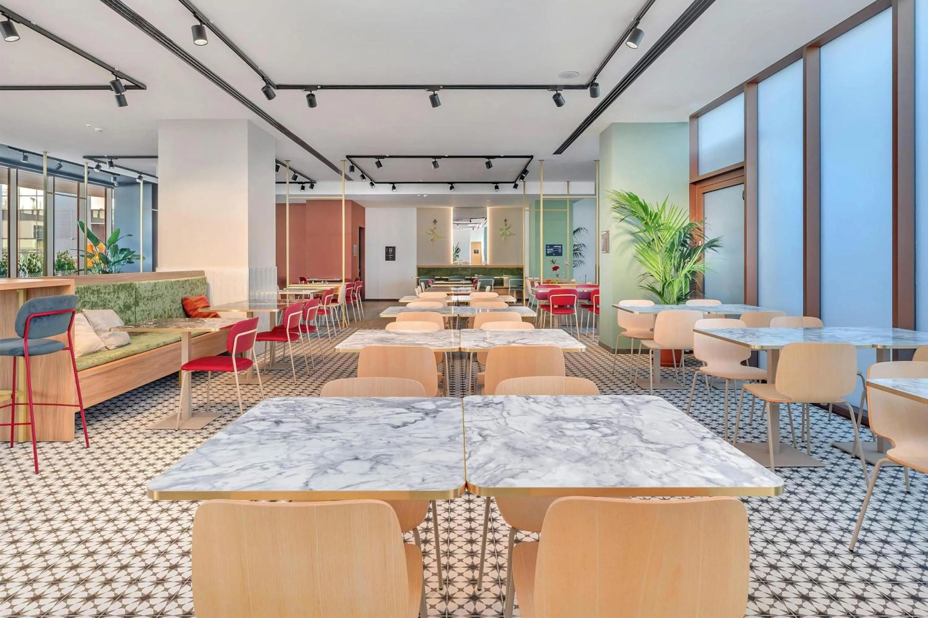 Lobby or reception in B&B HOTEL Venezia Laguna