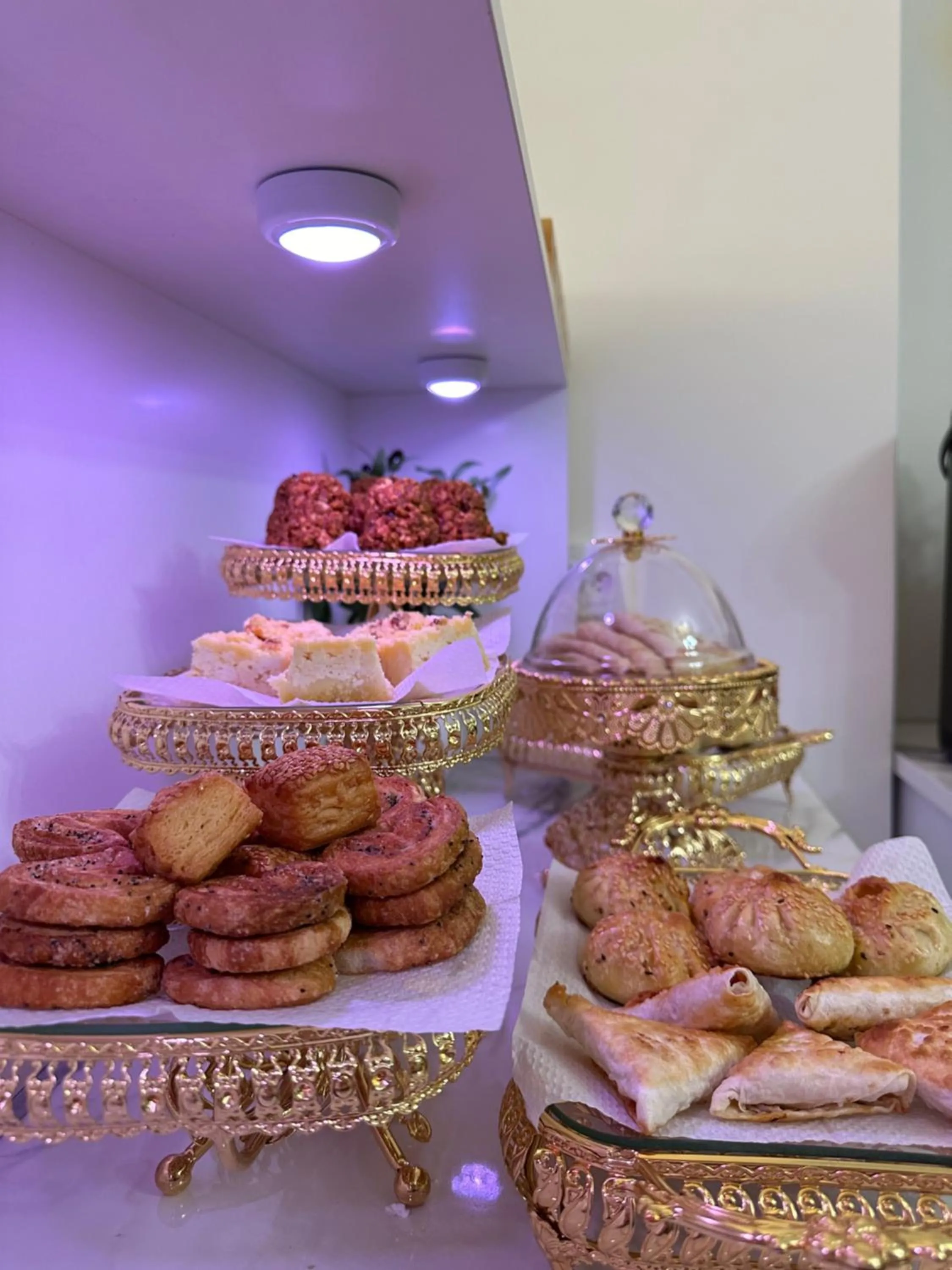 Buffet breakfast in Daro Boutique