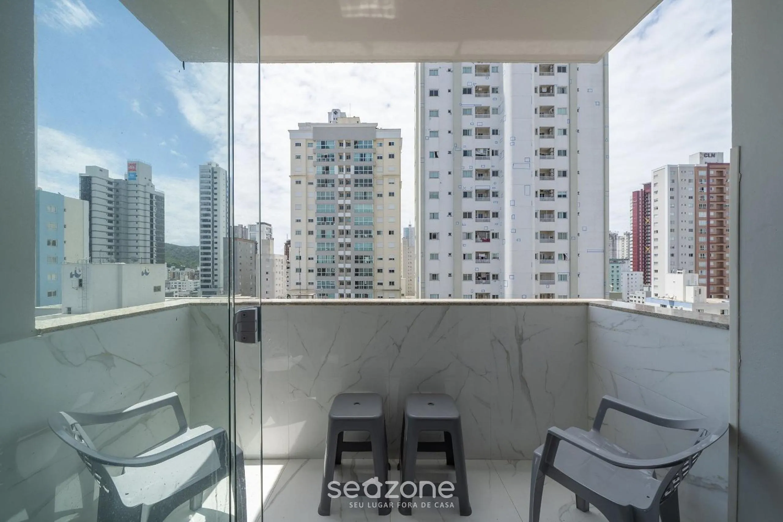 Balcony/Terrace in Apto Charmoso no Coração de BC EMF1003