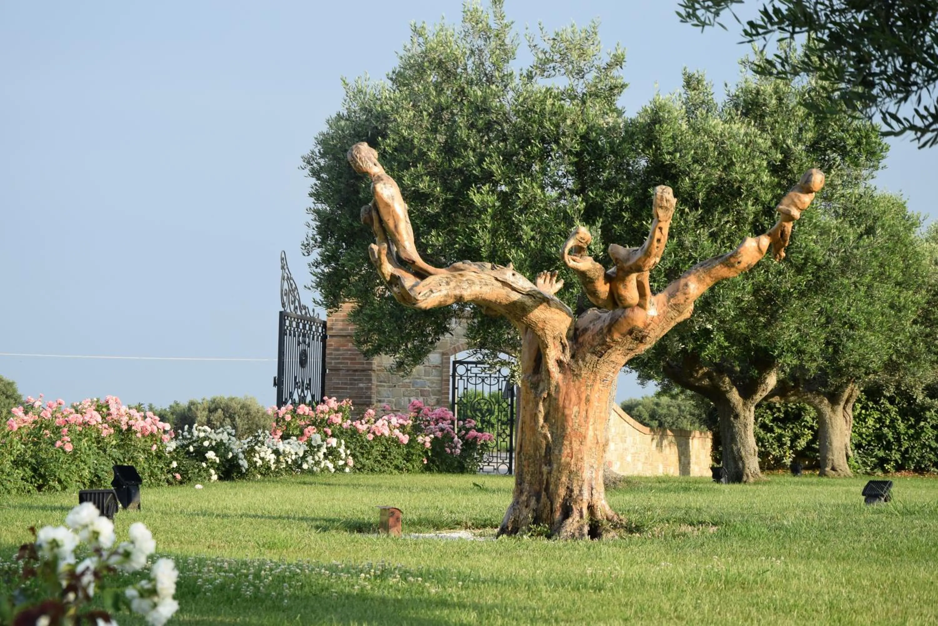 Garden view in Postiglione Country House