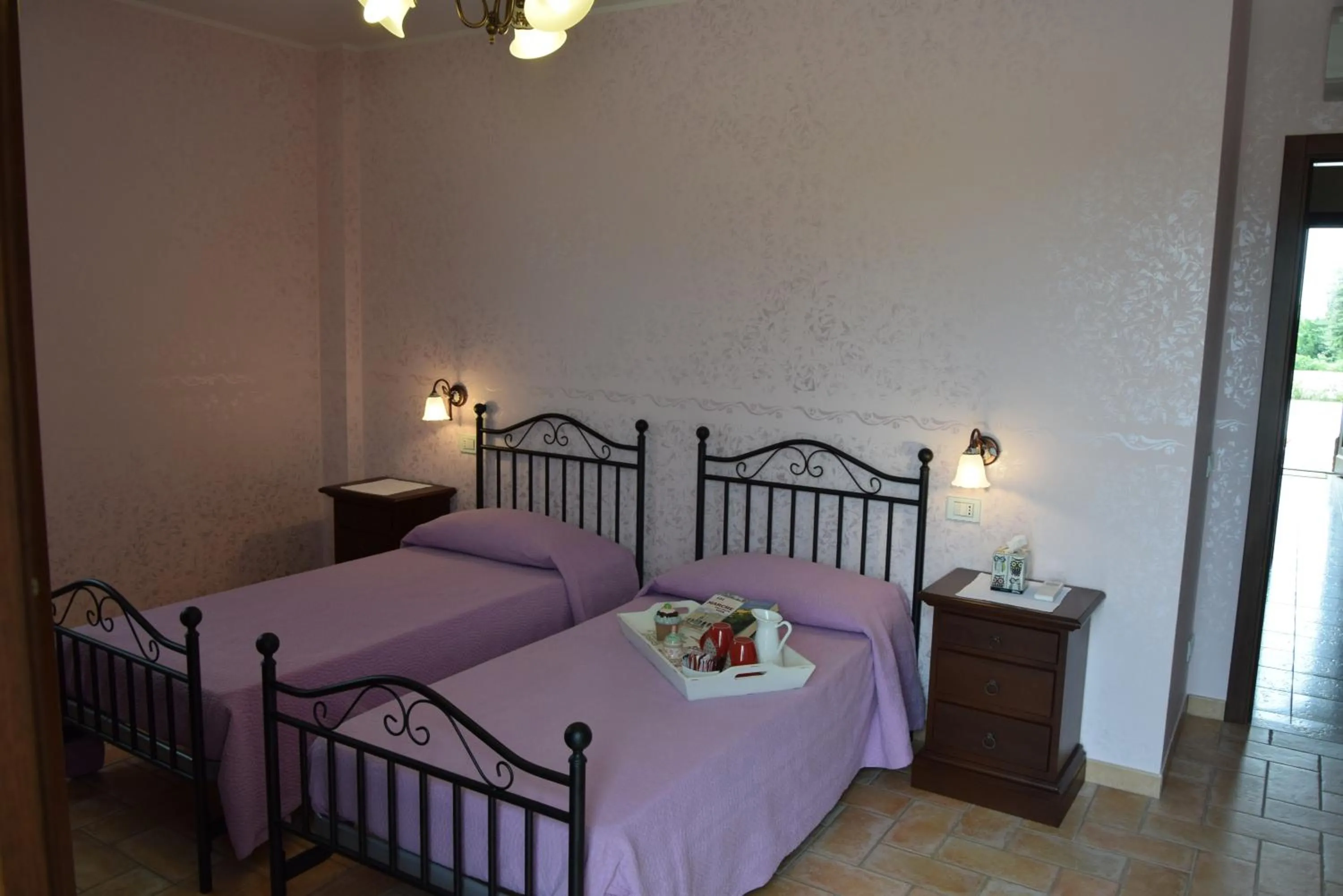 Photo of the whole room, Bed in Postiglione Country House
