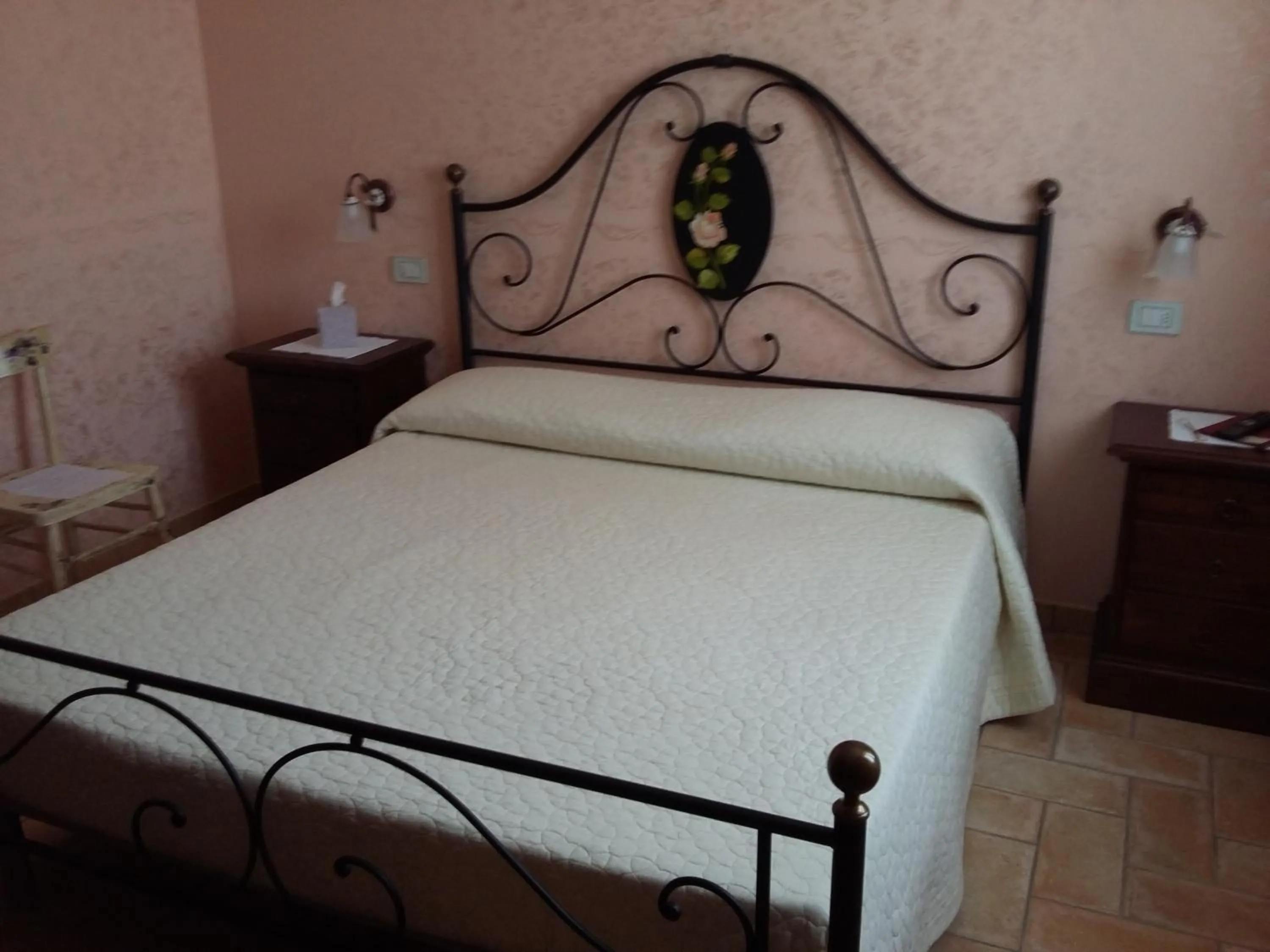 Photo of the whole room, Bed in Postiglione Country House