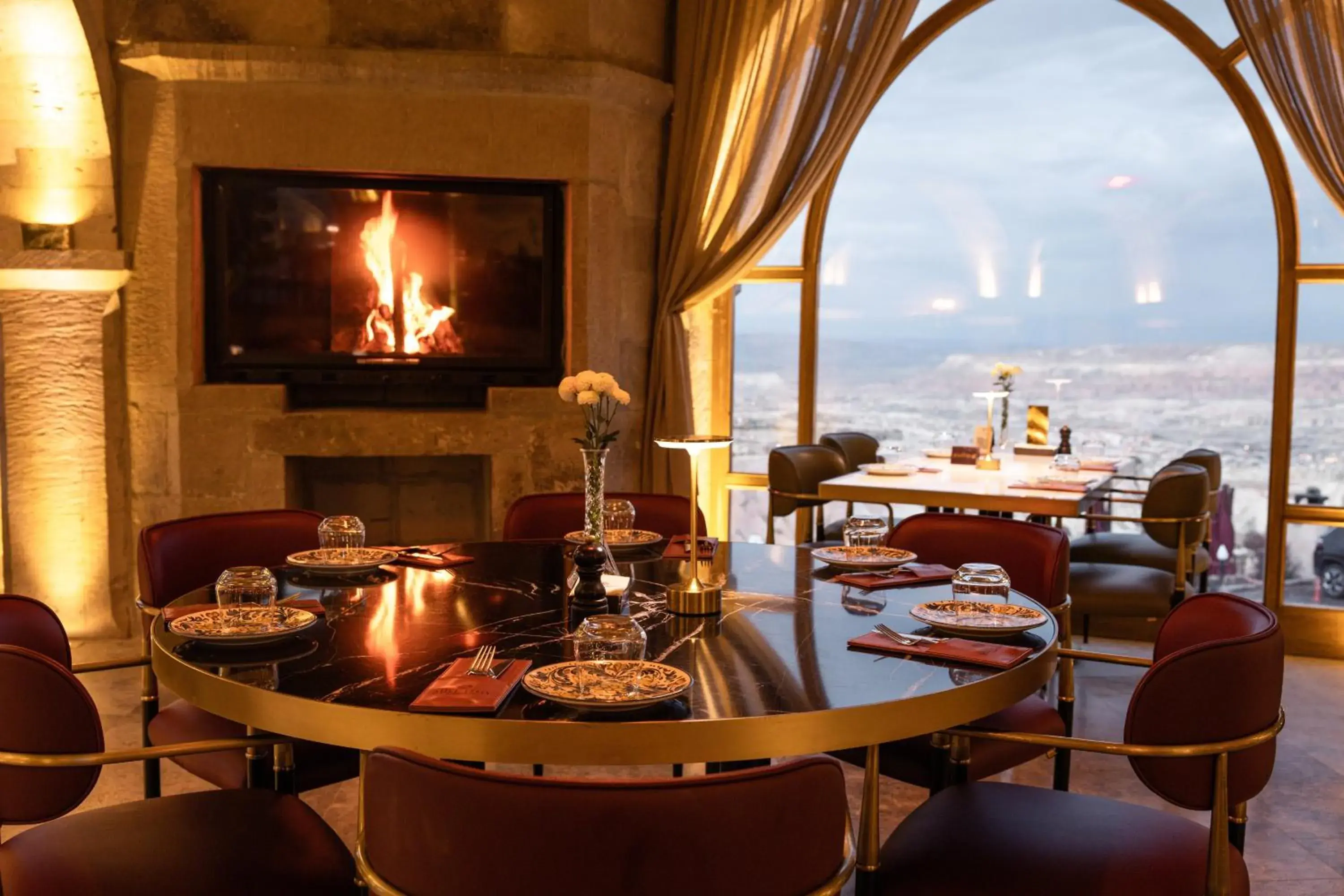 Restaurant/places to eat in Millstone Cave Suites Hotel Restaurant/places to eat in Millstone Cave Suites Hotel