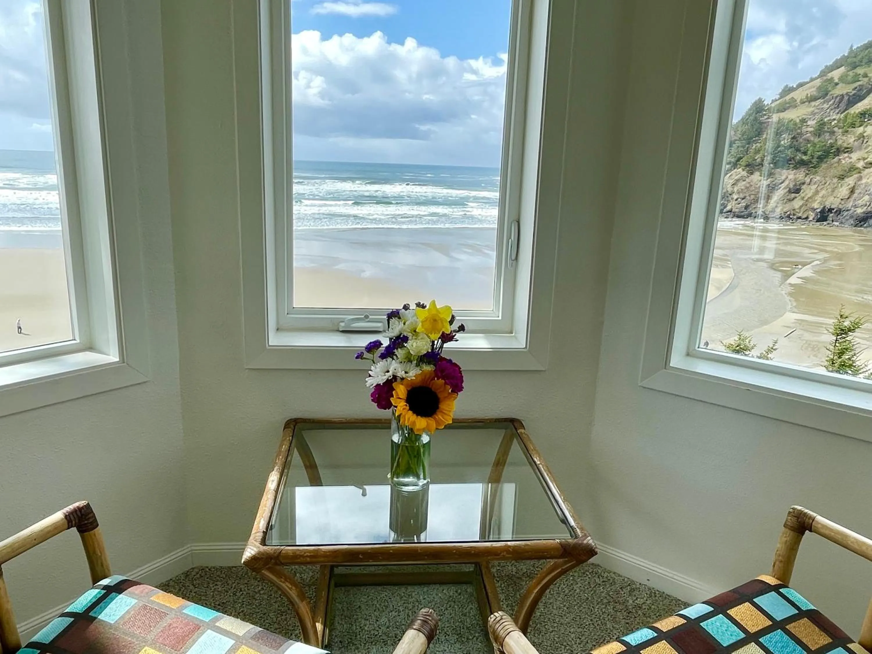 Seating area in Starfish Point