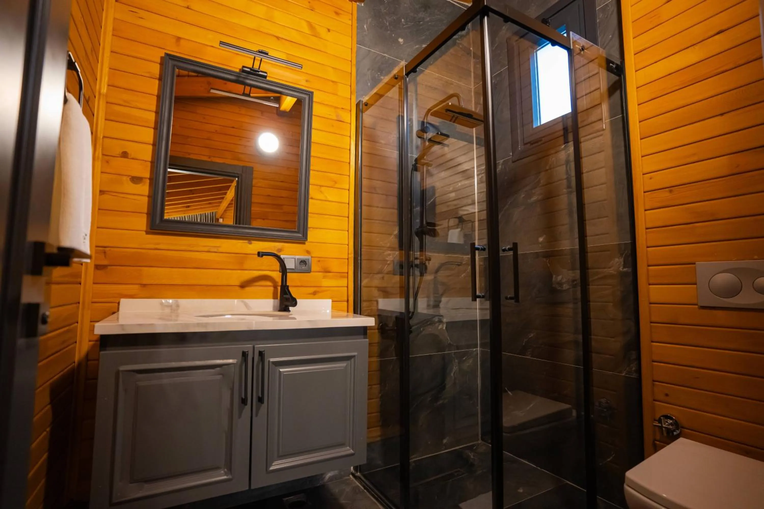 Shower in Mağmat Resort & Bungalows