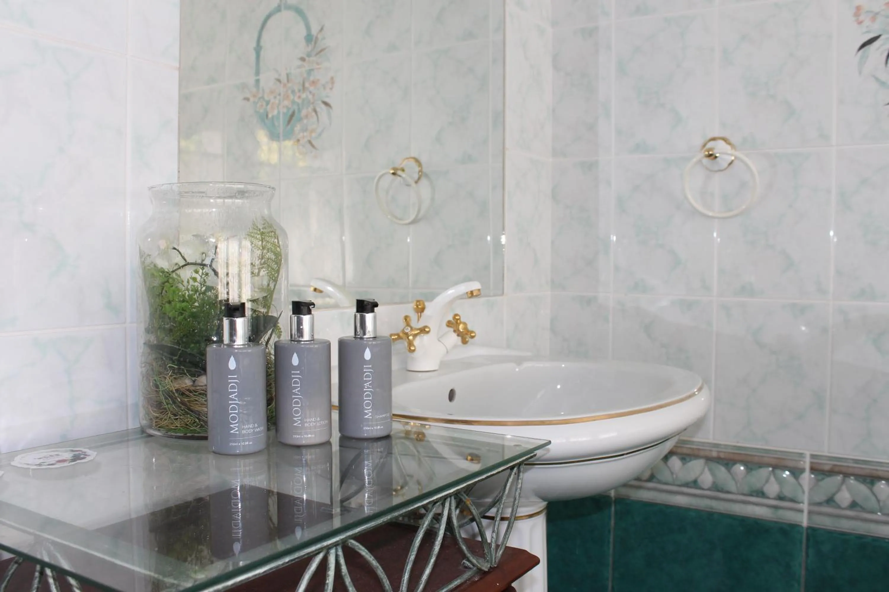 Bathroom in Florentia Guest House