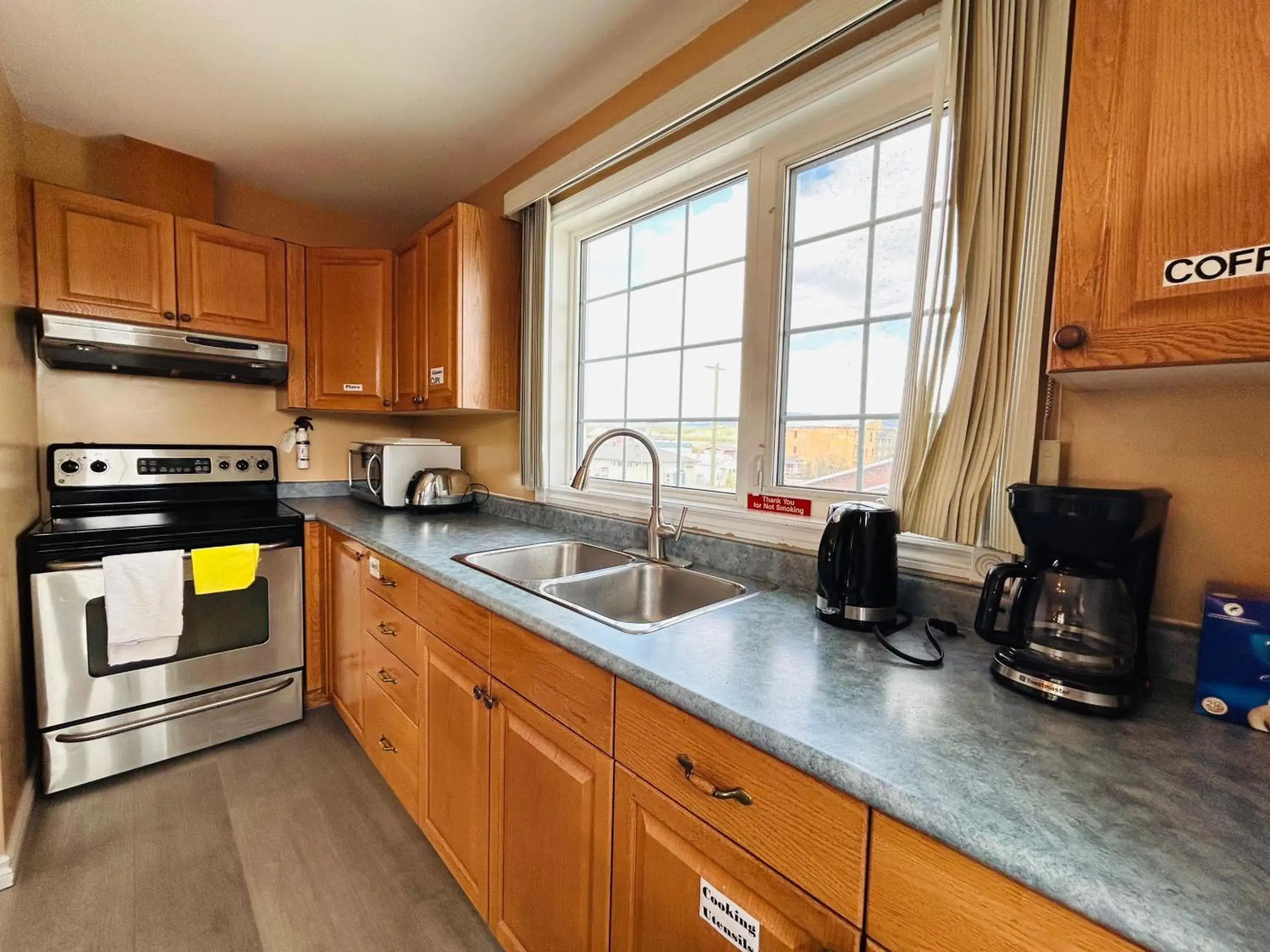 Midnight Sun Inn Midnight Sun Inn