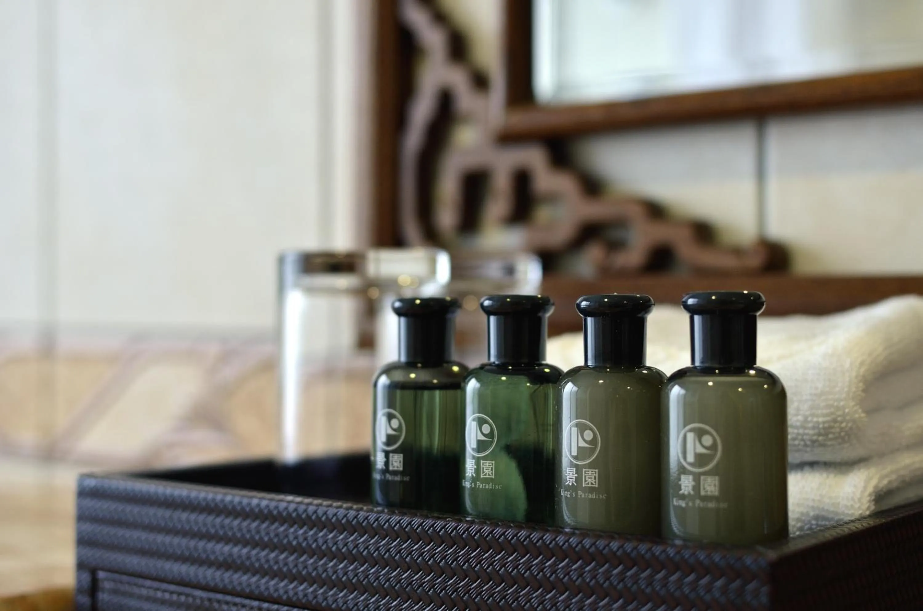 Bathroom, Bed in King's Paradise Hotel