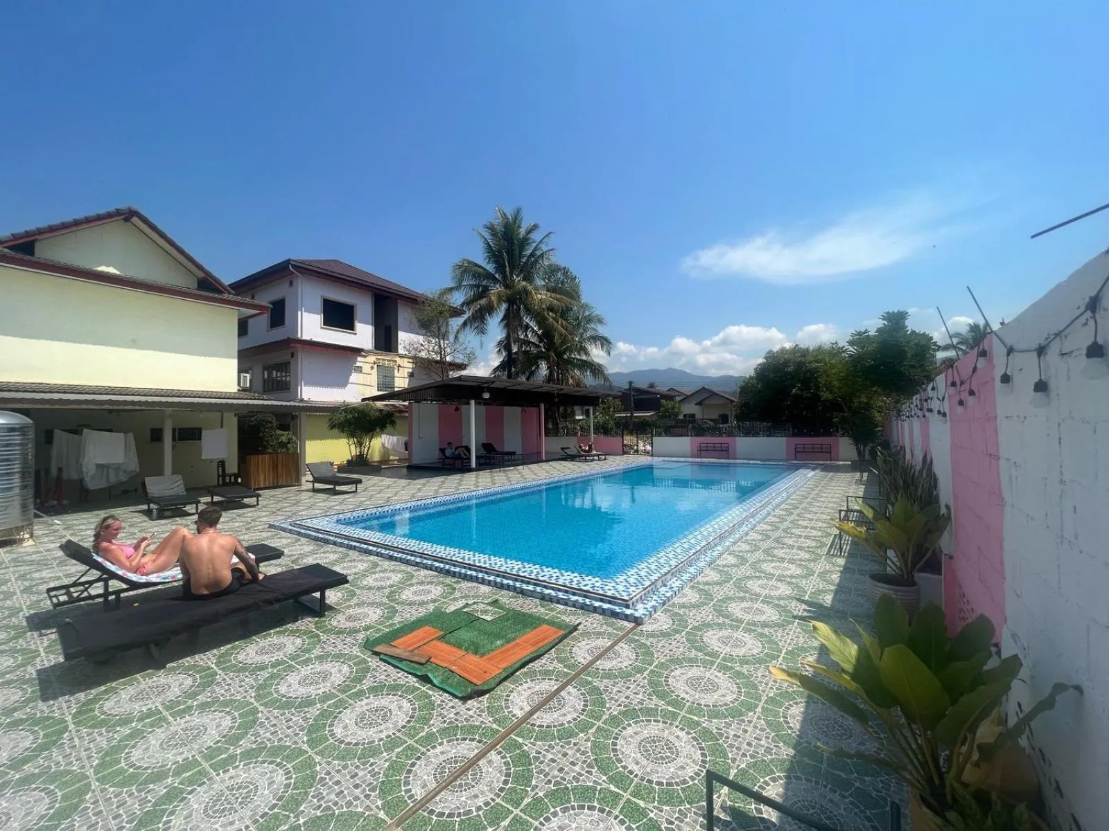 Shower in Khampaseuth Hotel