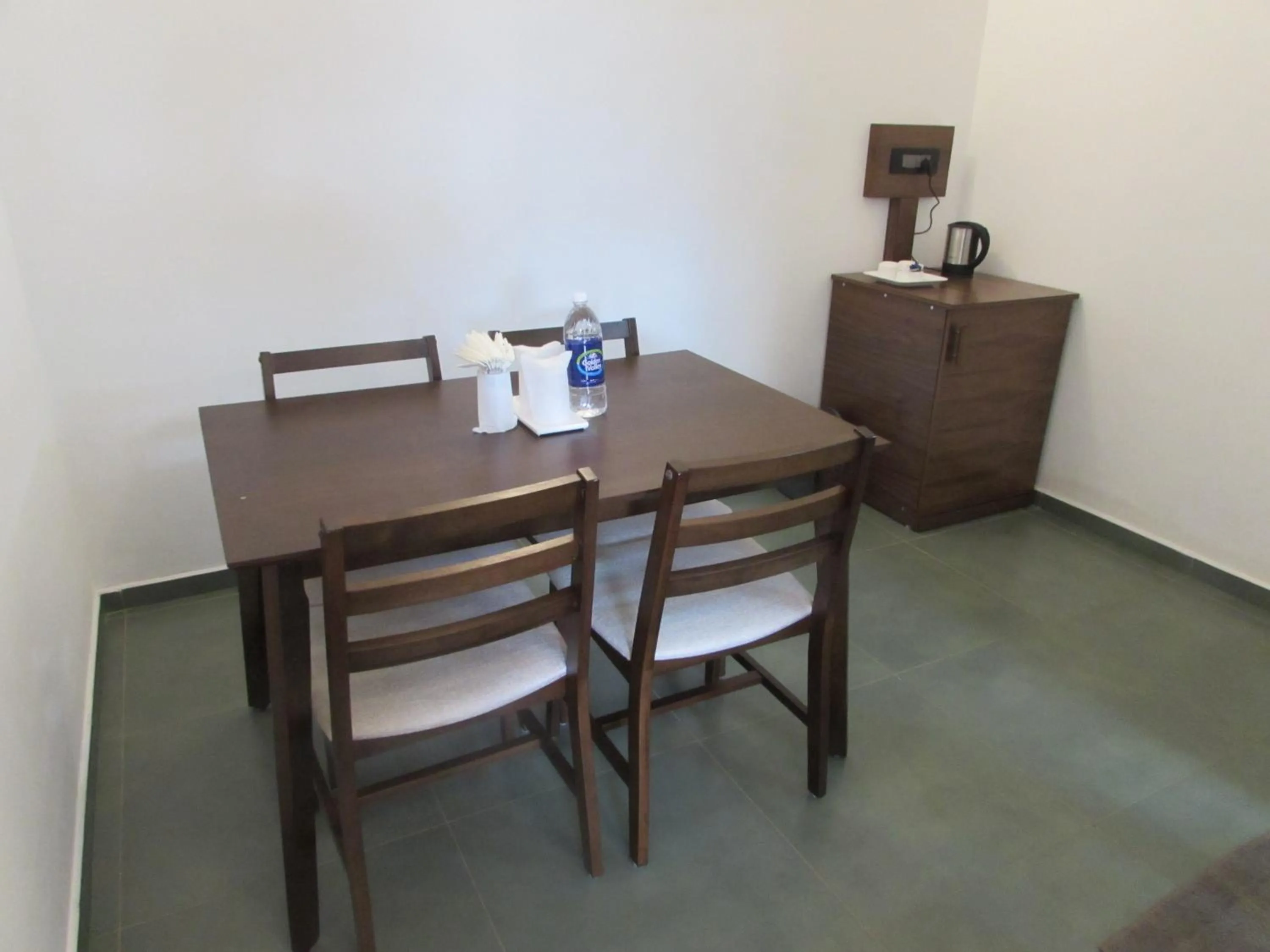 Dining area in Falcon Crest