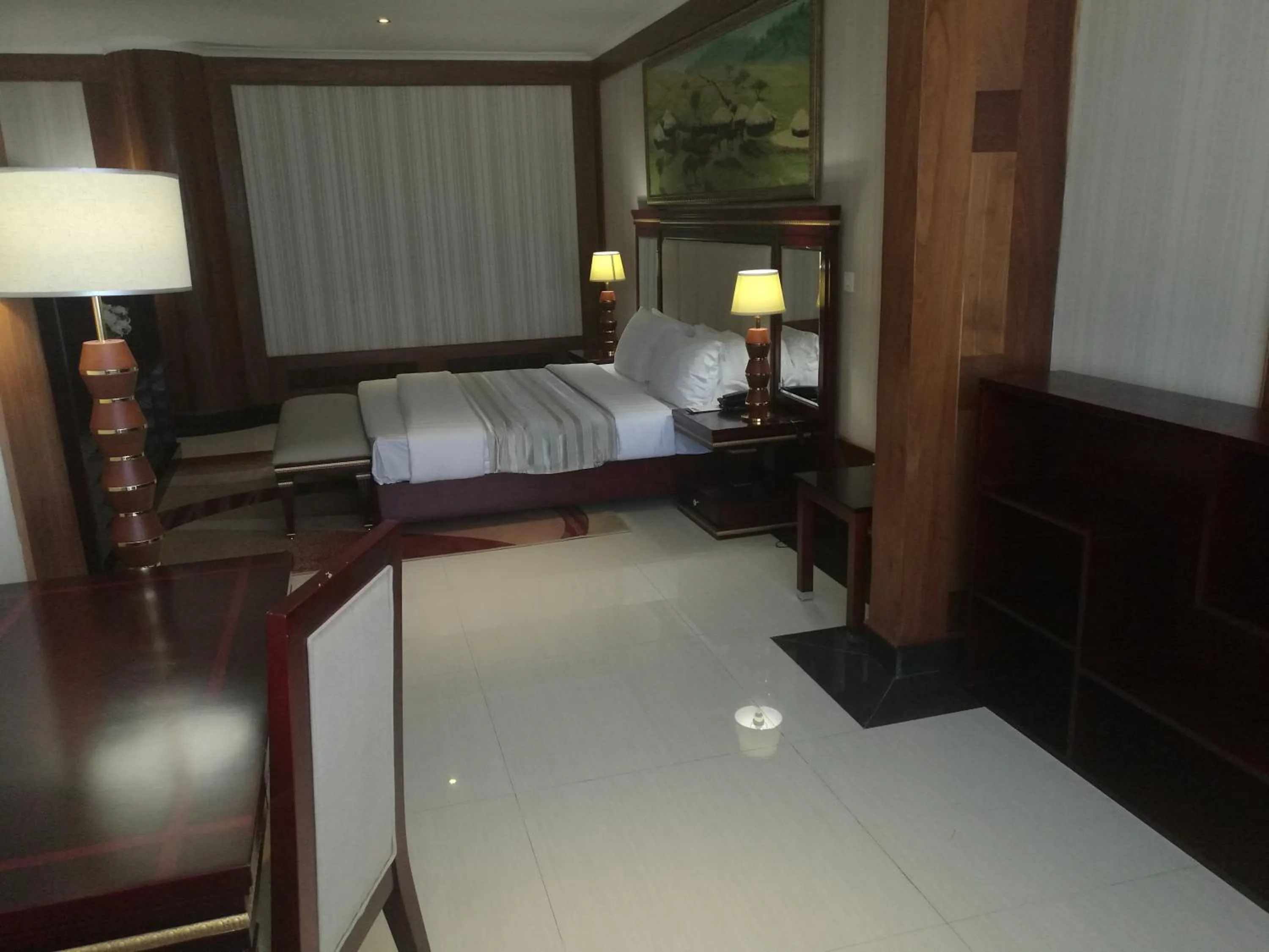 Bedroom in Peacock Hotel