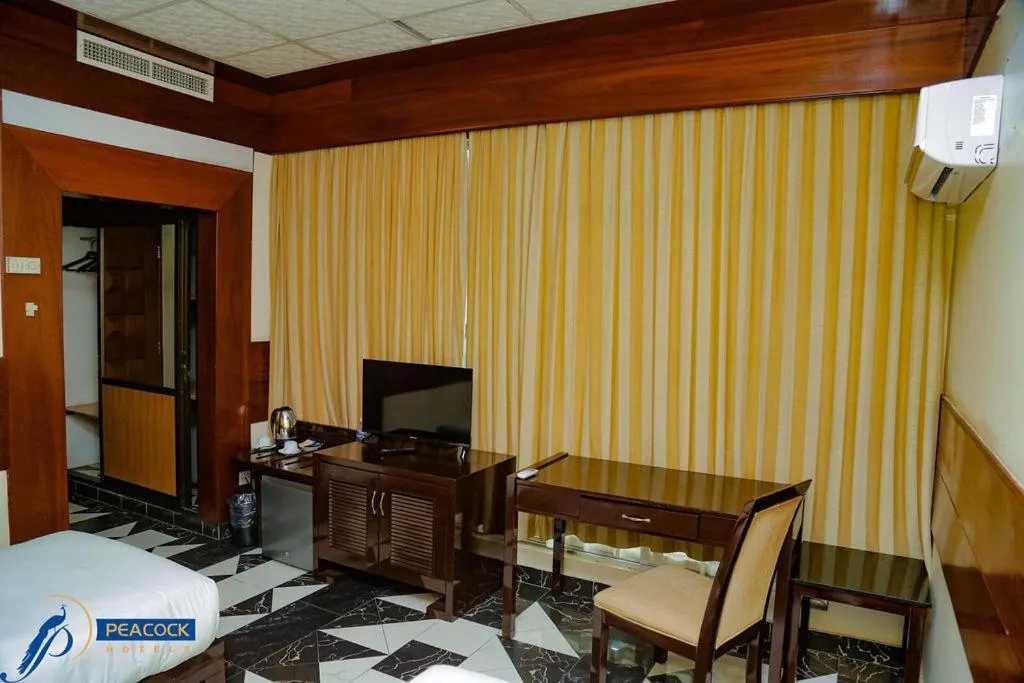 TV and multimedia in Peacock Hotel