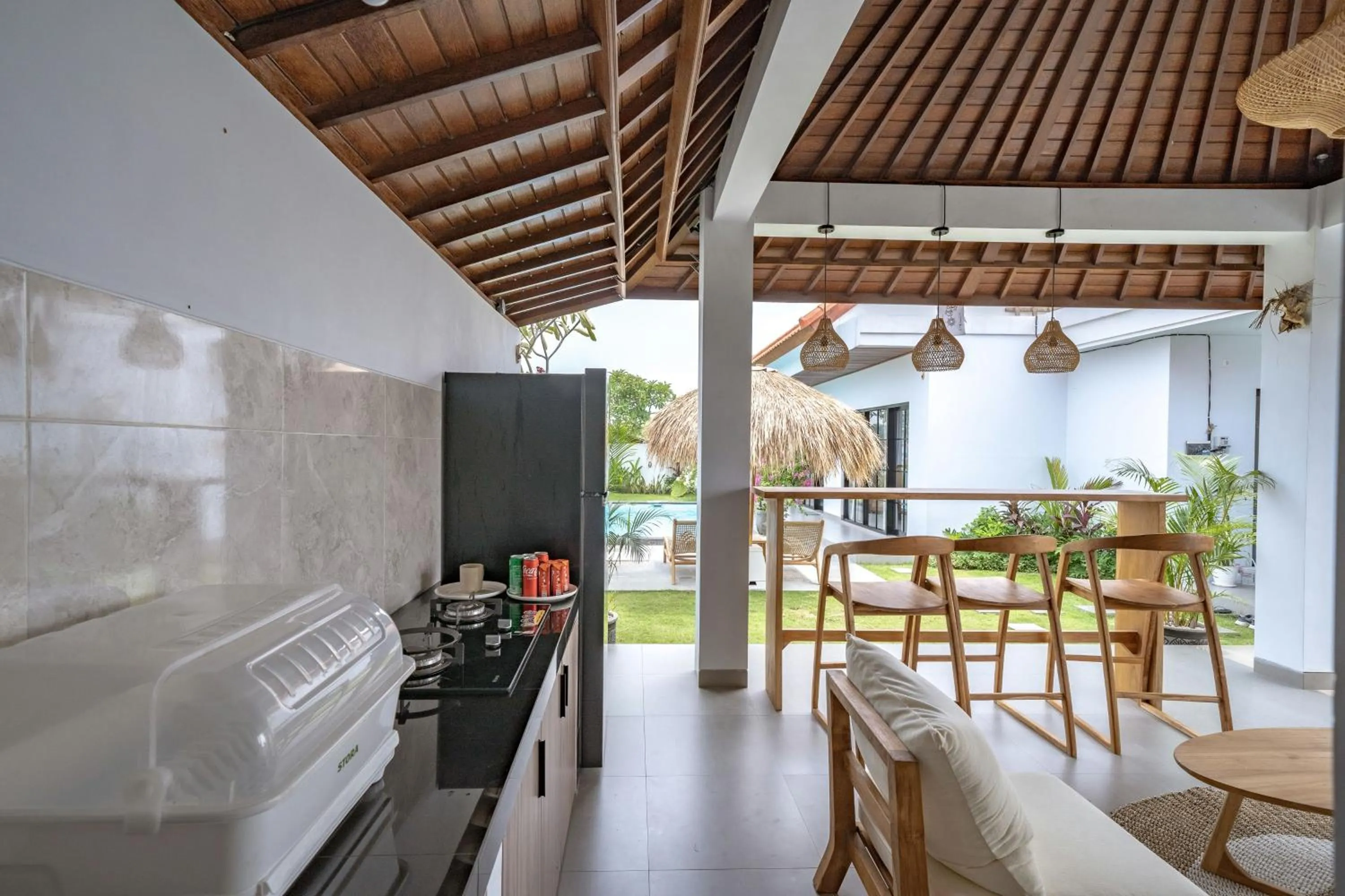 Kitchen or kitchenette in Evana Villa Canggu