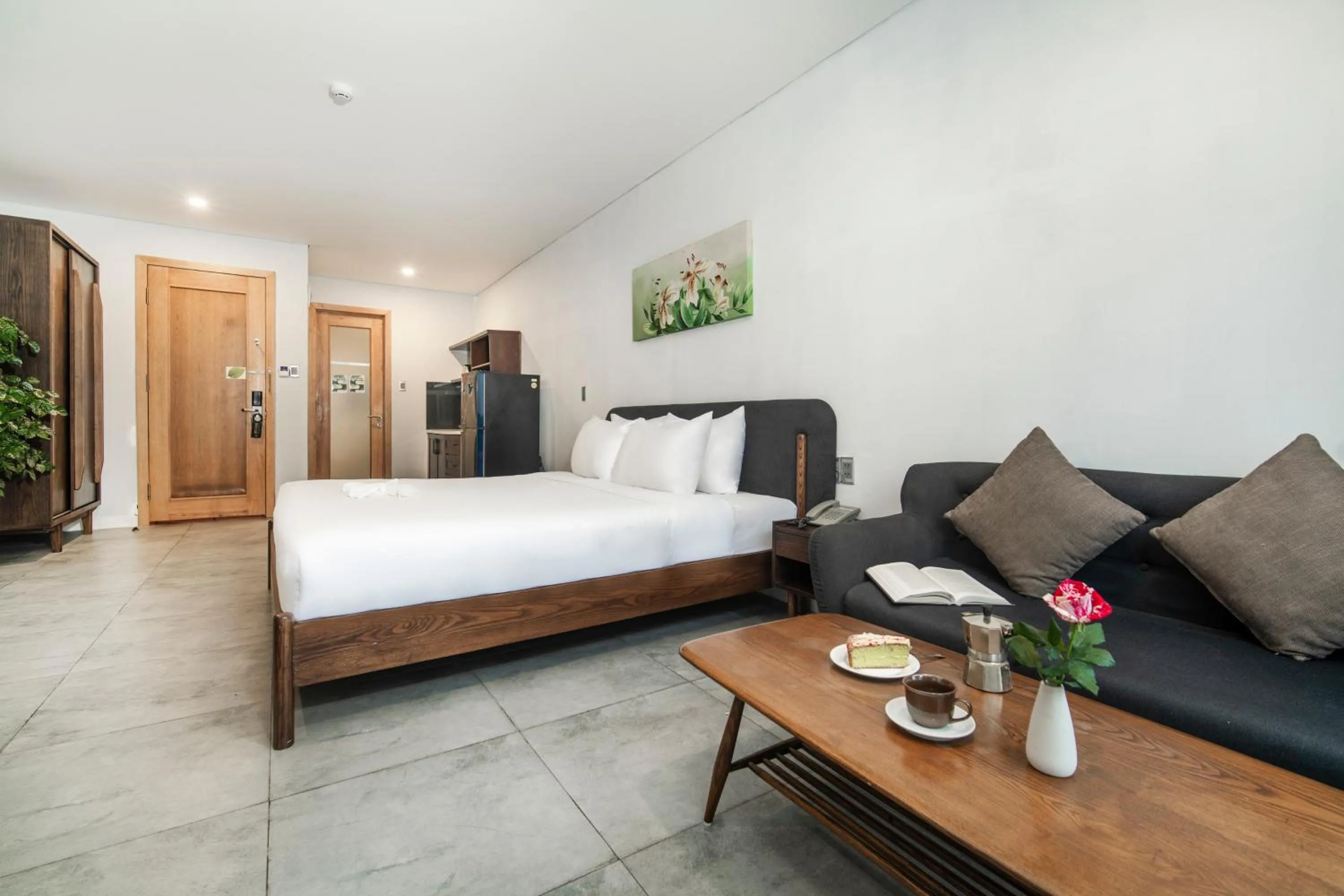 Photo of the whole room, Bed in DOMA by HSuites Hotel & Apartment
