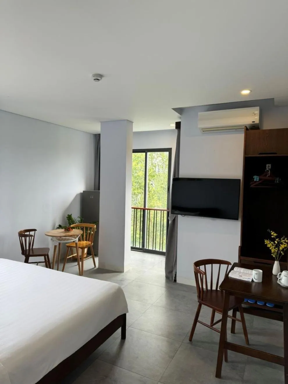 Bed in DOMA by HSuites Hotel & Apartment