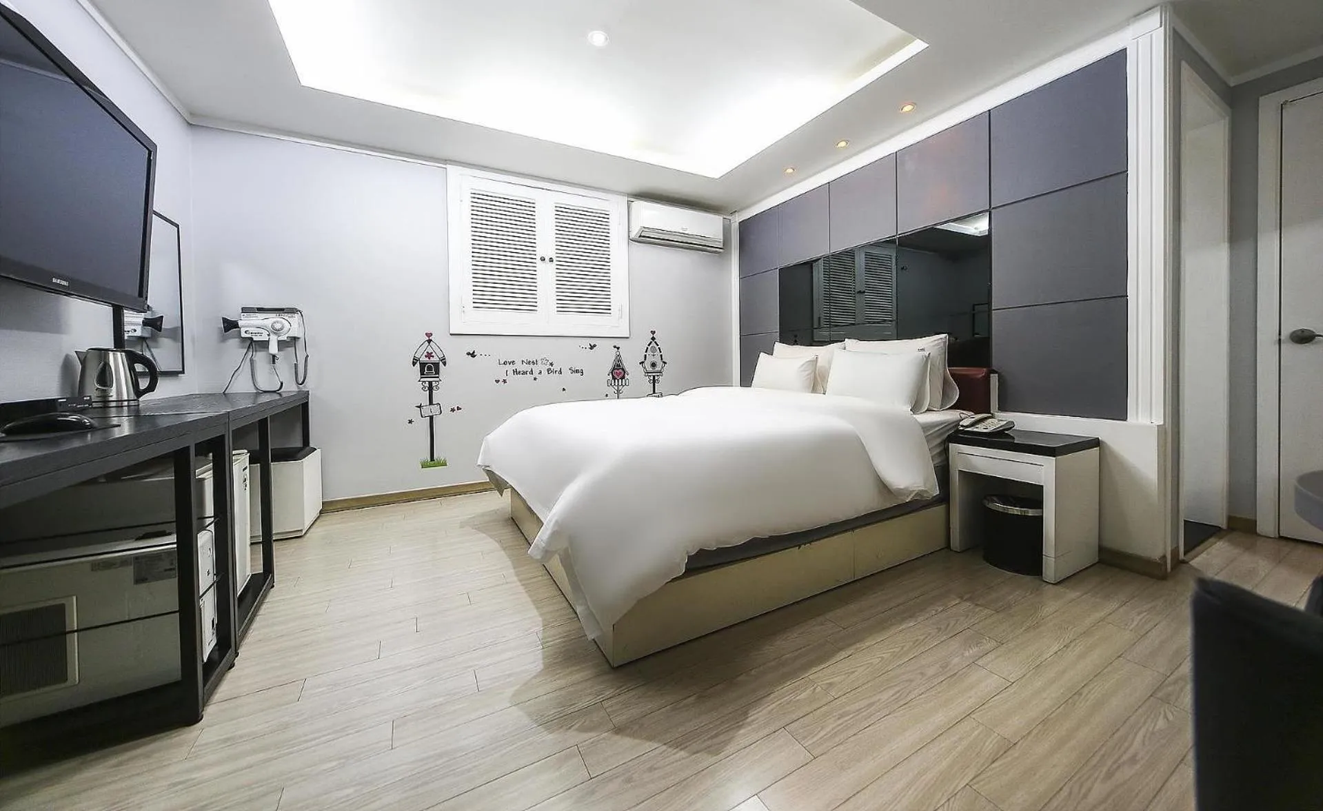 Zenith Hotel