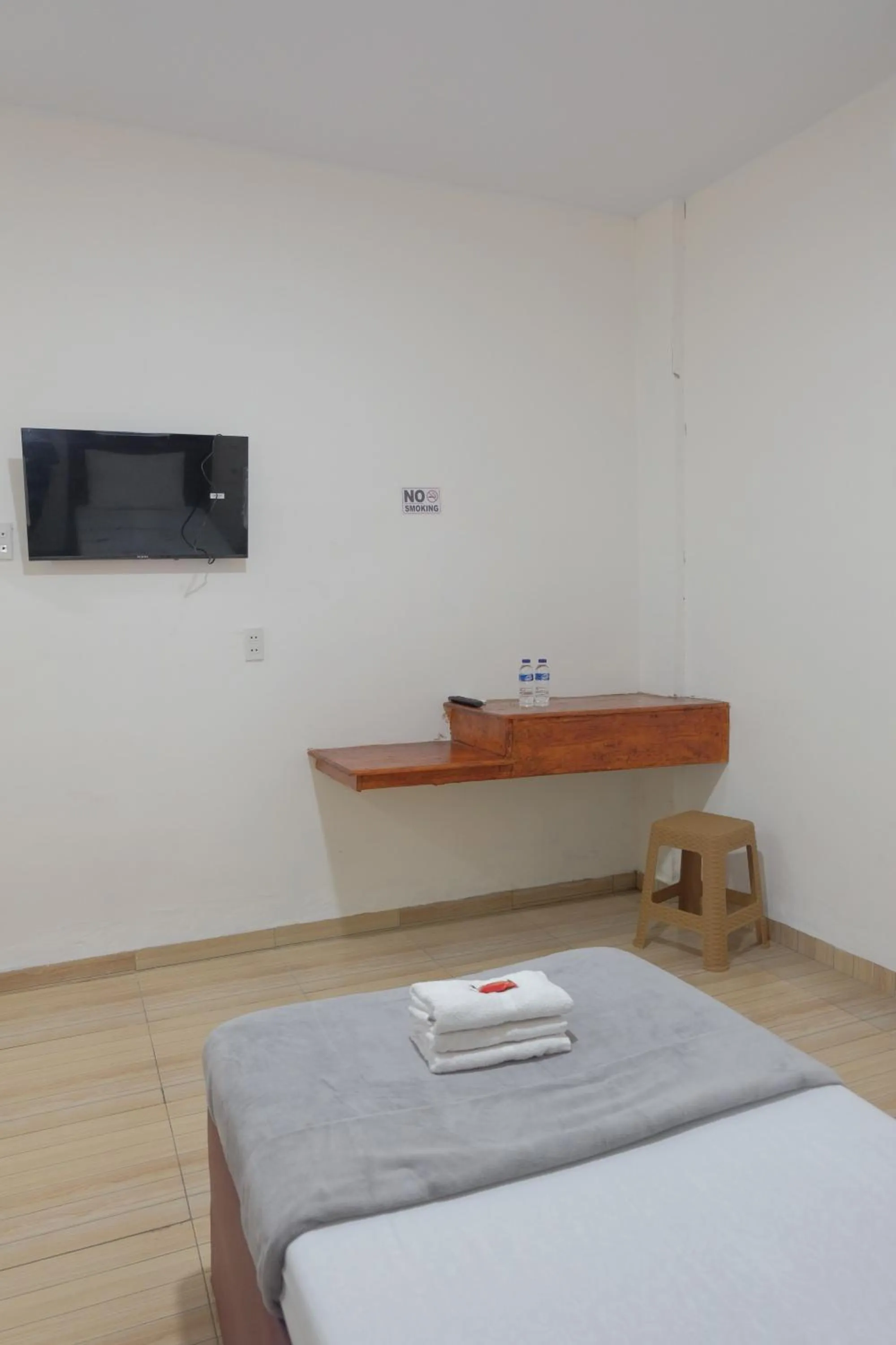 TV and multimedia, Bed in BI Hotel Kisaran