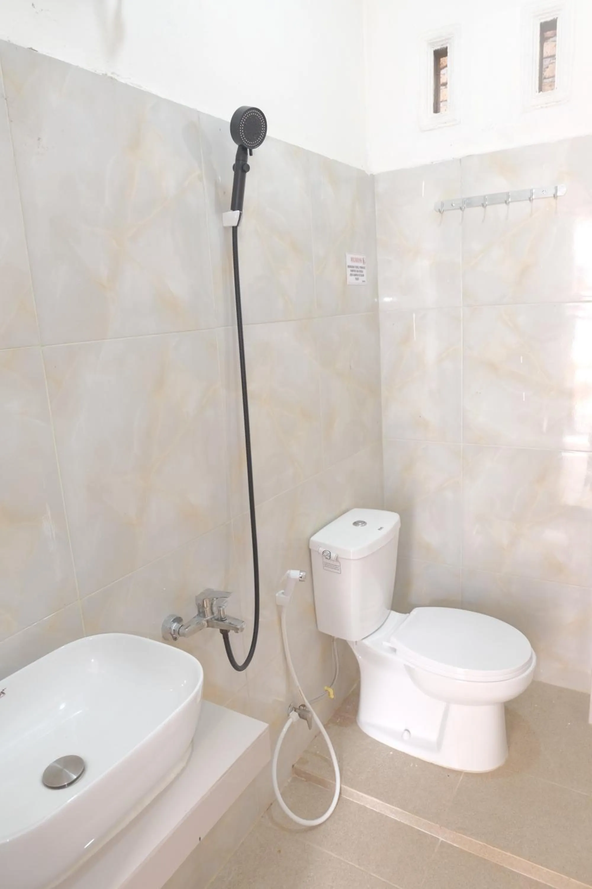 Shower in BI Hotel Kisaran