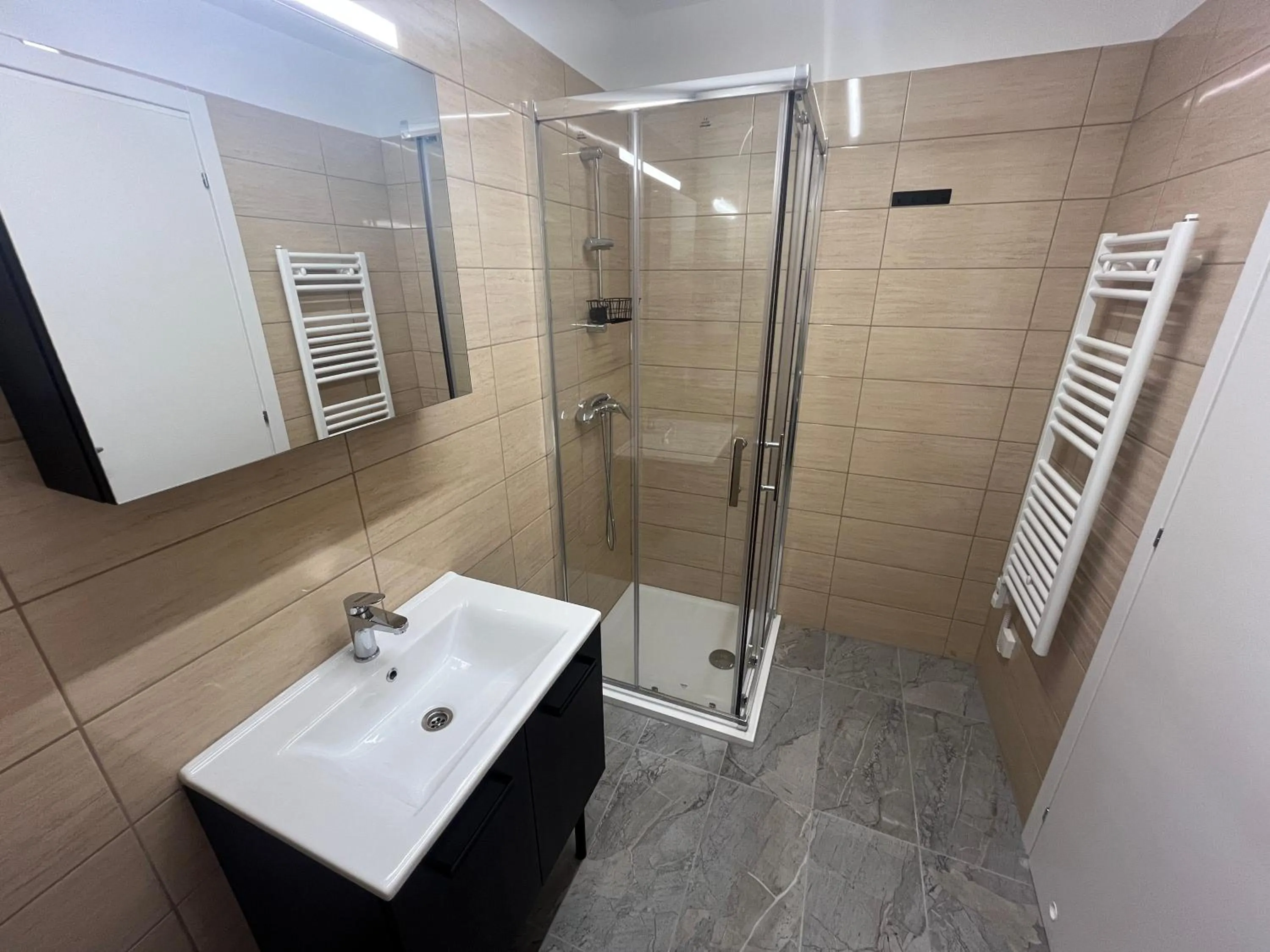 Shower in Motel Barka