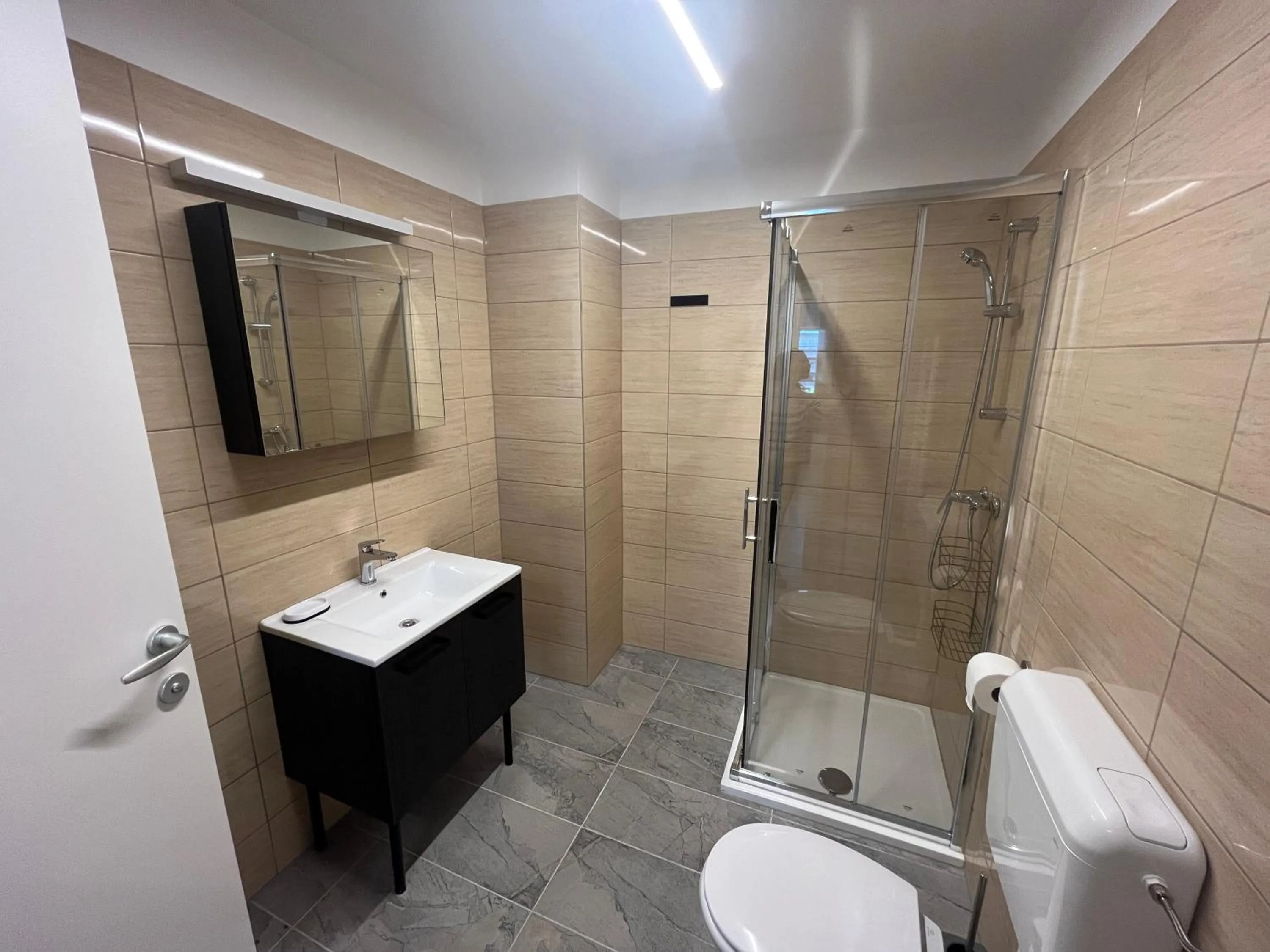 Shower in Motel Barka