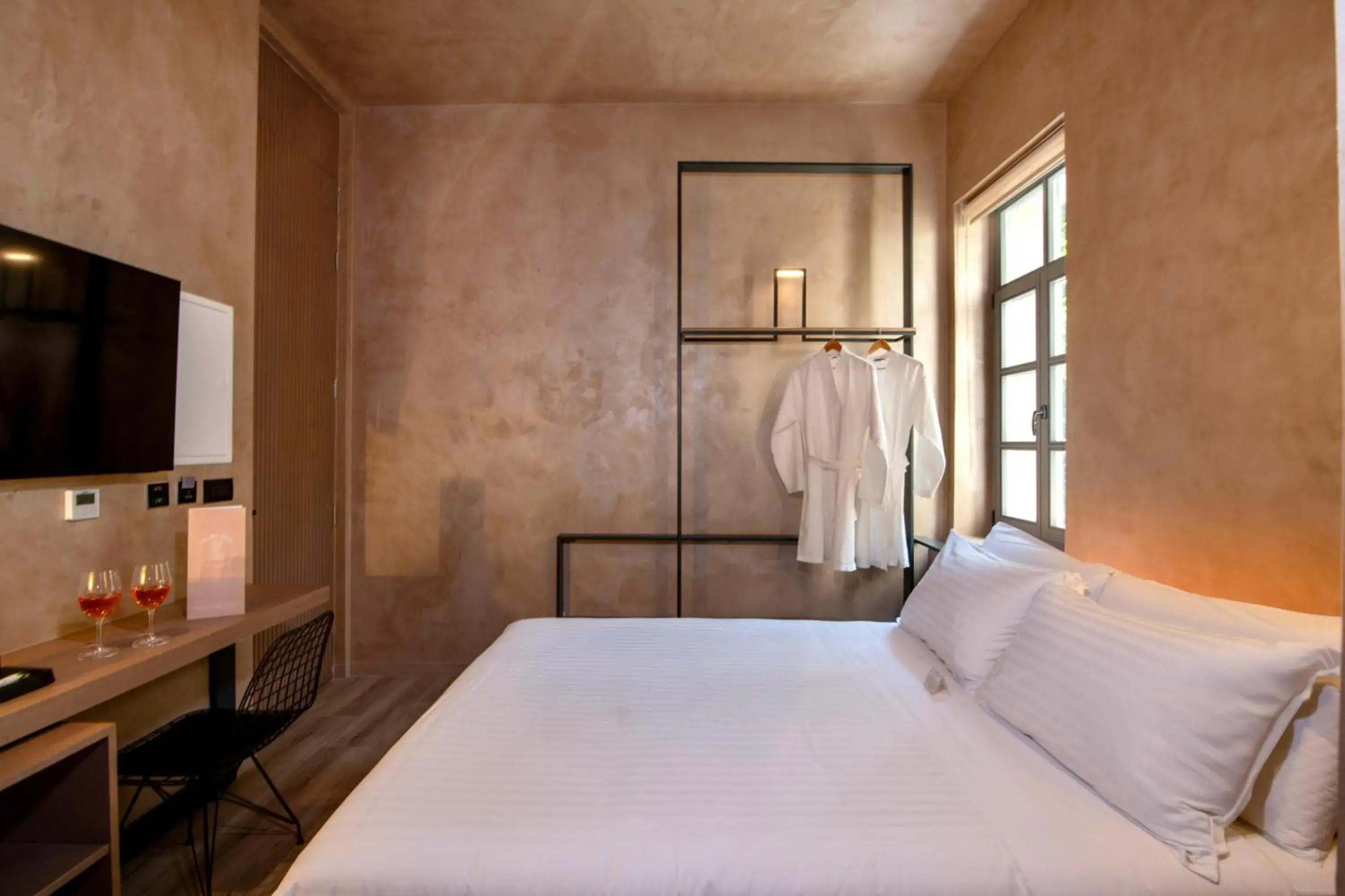Budget Double Room in Nearchou Boutique Hotel Budget Double Room in Nearchou Boutique Hotel