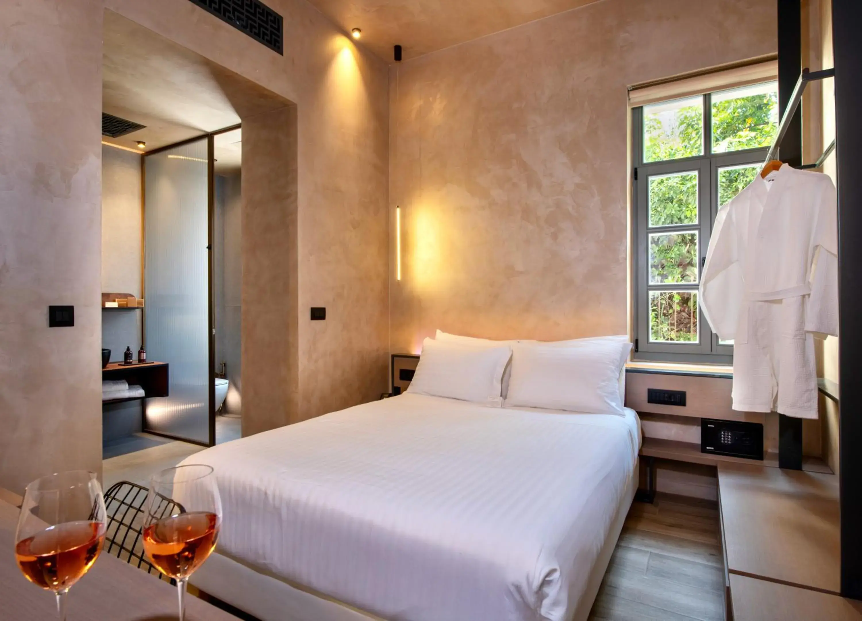 Deluxe Double Room in Nearchou Boutique Hotel Deluxe Double Room in Nearchou Boutique Hotel