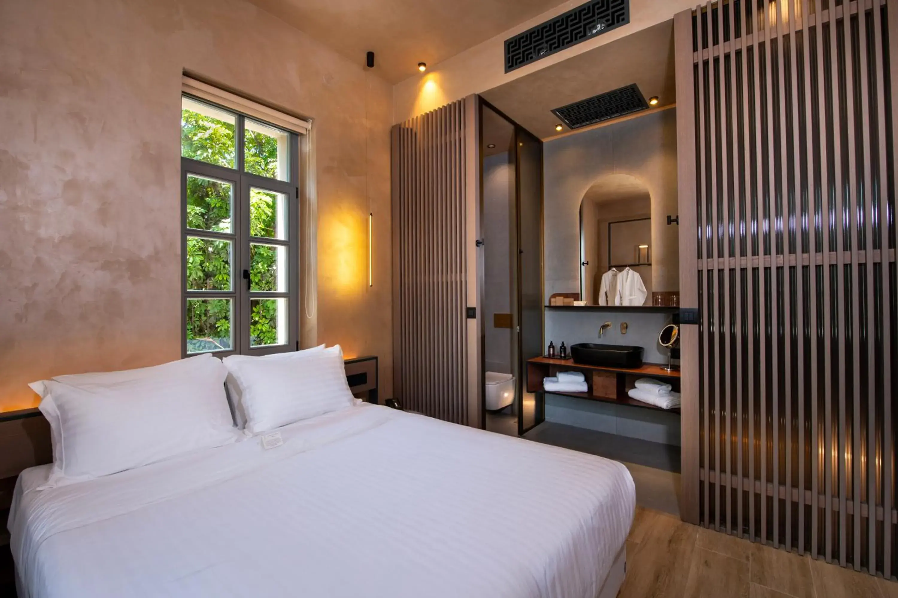Deluxe Double or Twin Room with Garden View in Nearchou Boutique Hotel Deluxe Double or Twin Room with Garden View in Nearchou Boutique Hotel