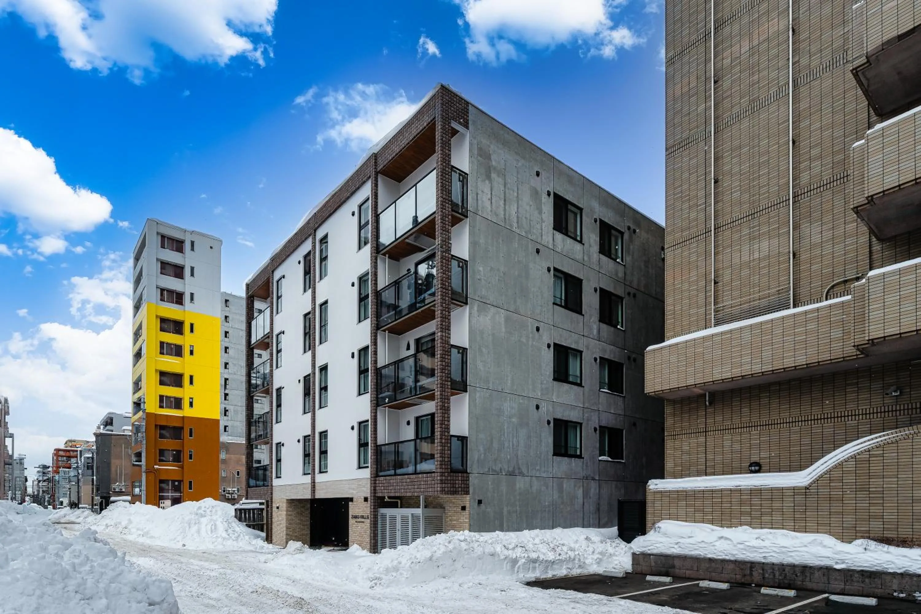 Property building in Zabo Hills 305