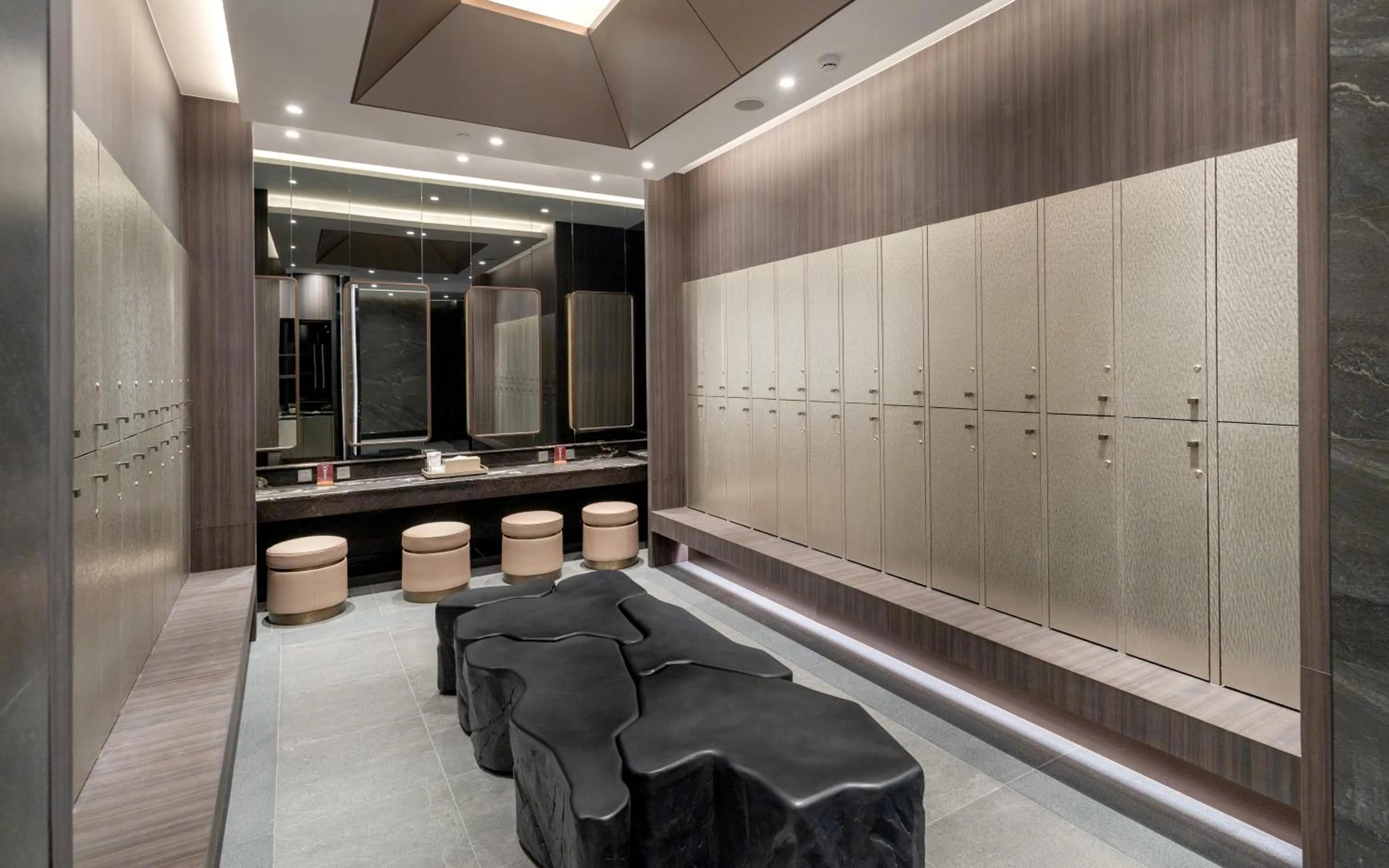 locker in Grande Centre Point Lumphini Bangkok