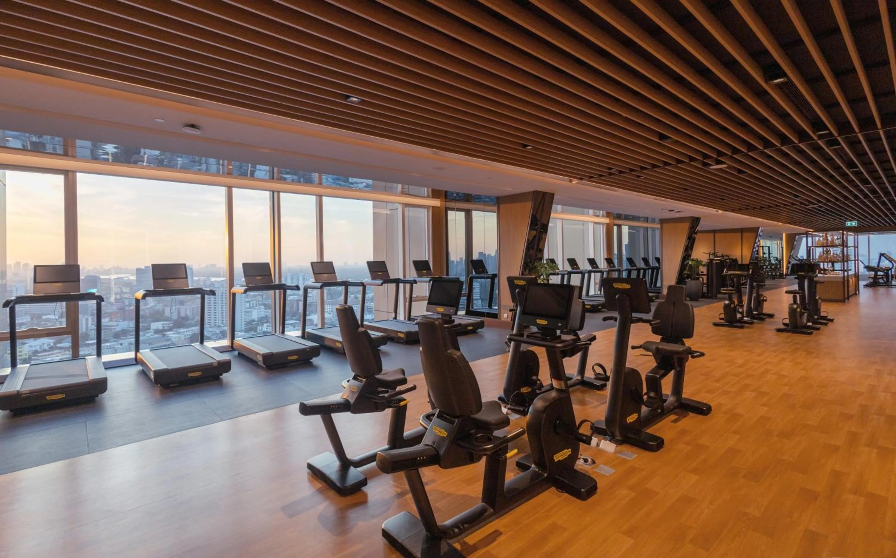 Fitness centre/facilities in Grande Centre Point Lumphini Bangkok