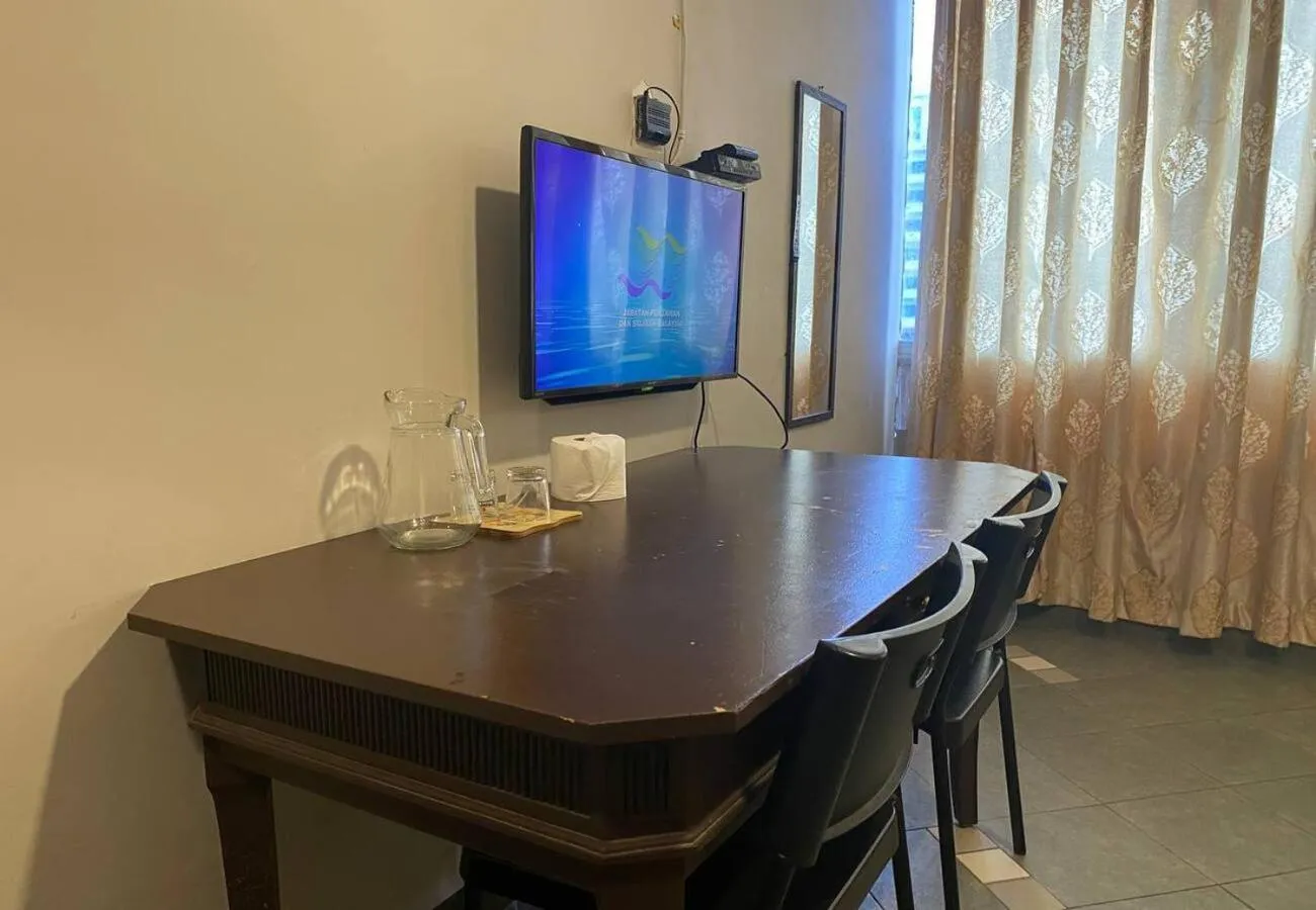 TV and multimedia in Hotel Harbour Inn