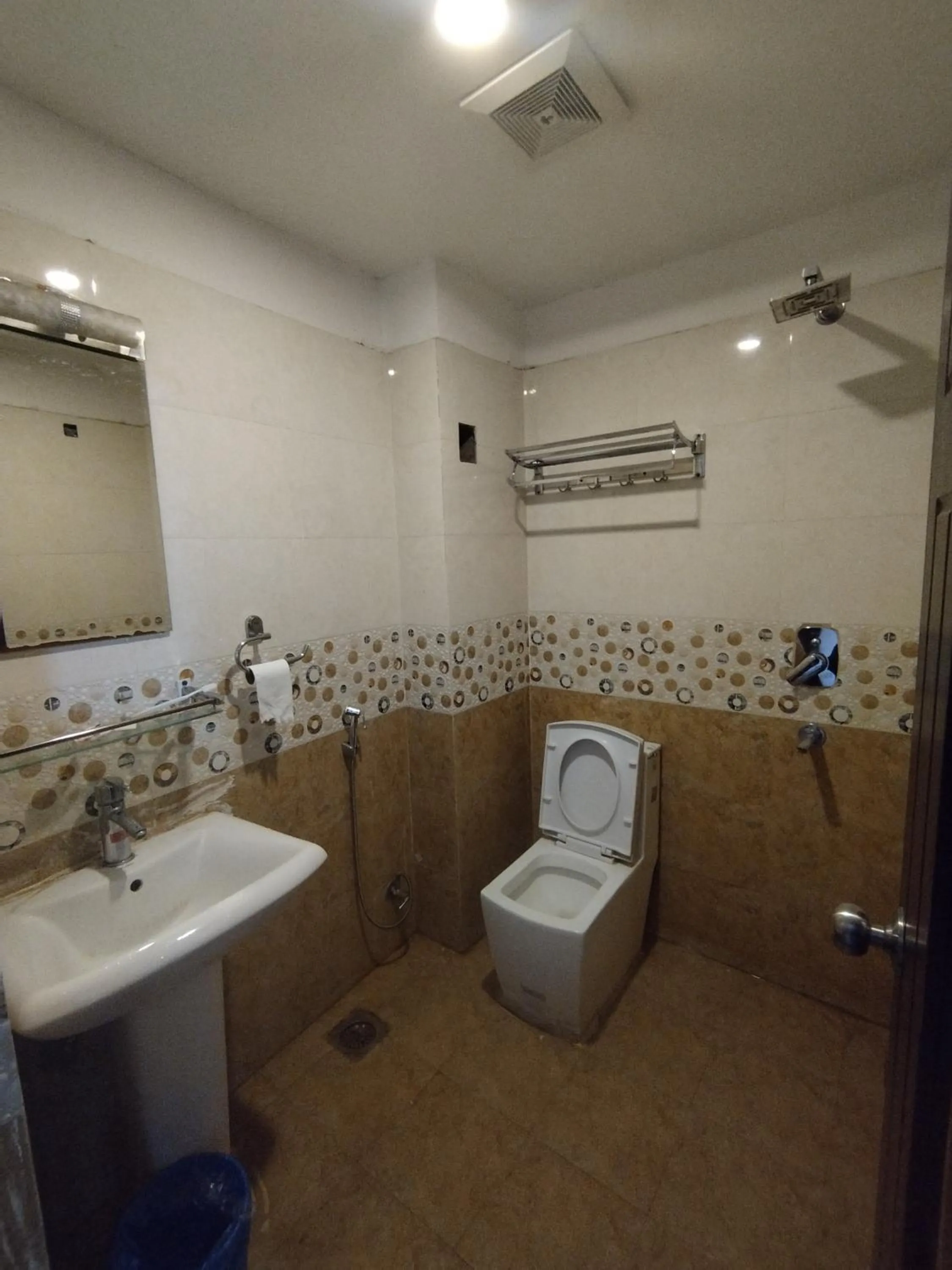 Toilet in Hotel De Universal