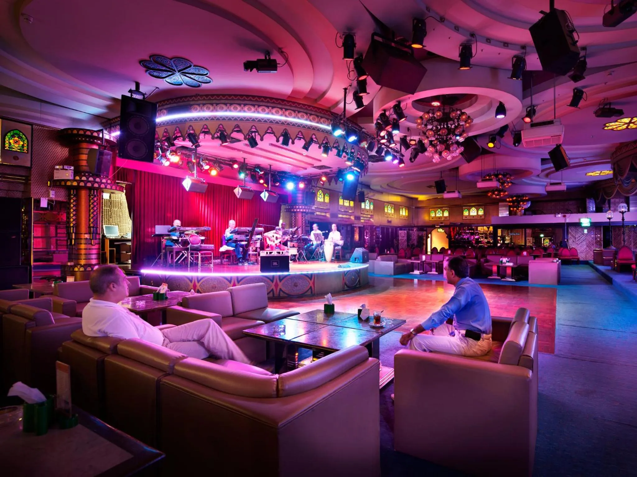 Nightclub / DJ in Grace Hotel