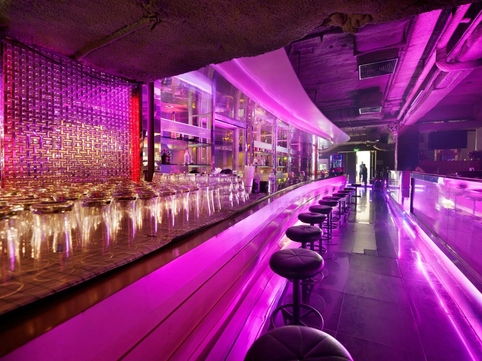 Nightclub / DJ in Grace Hotel