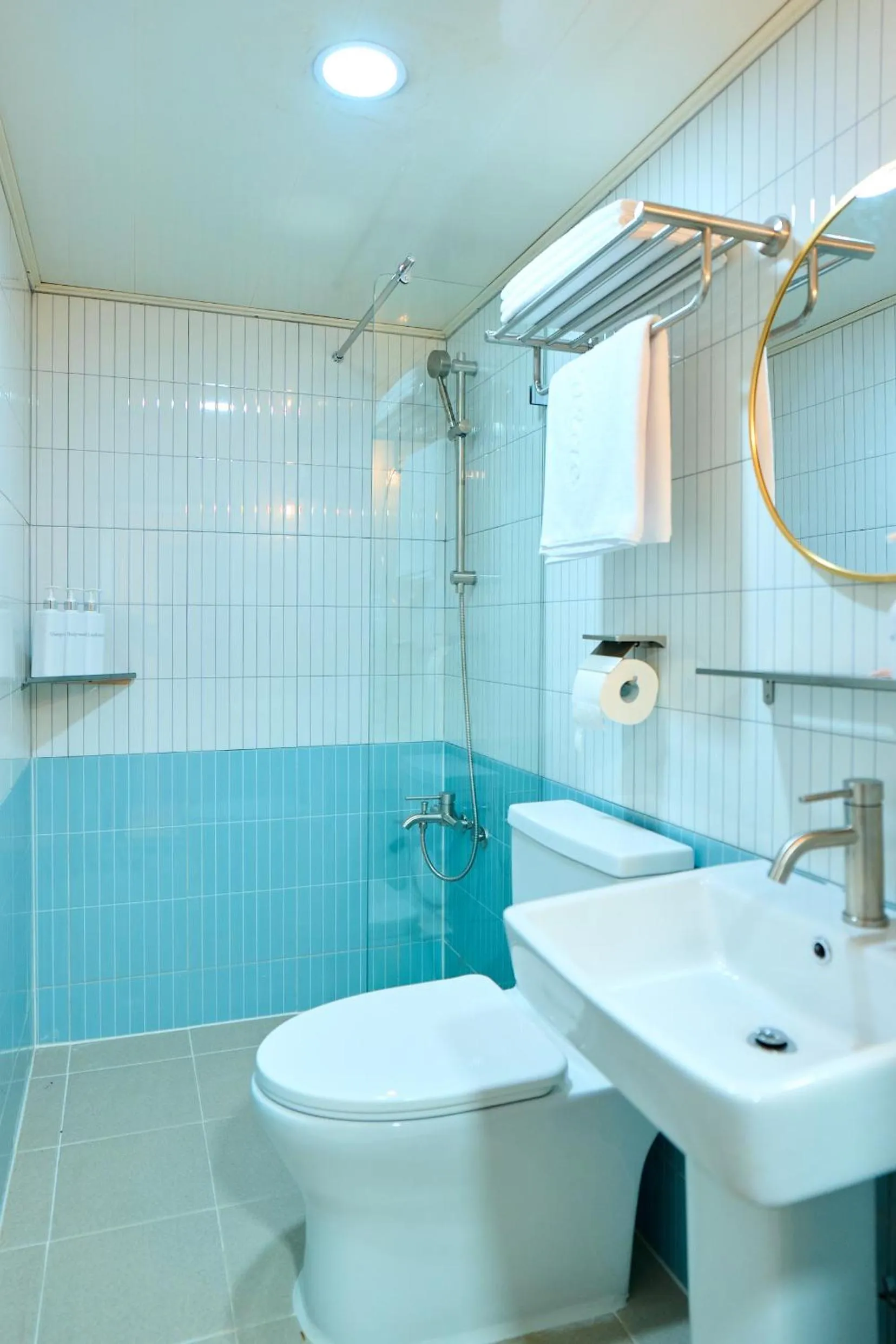 Toilet in Stay Seorae