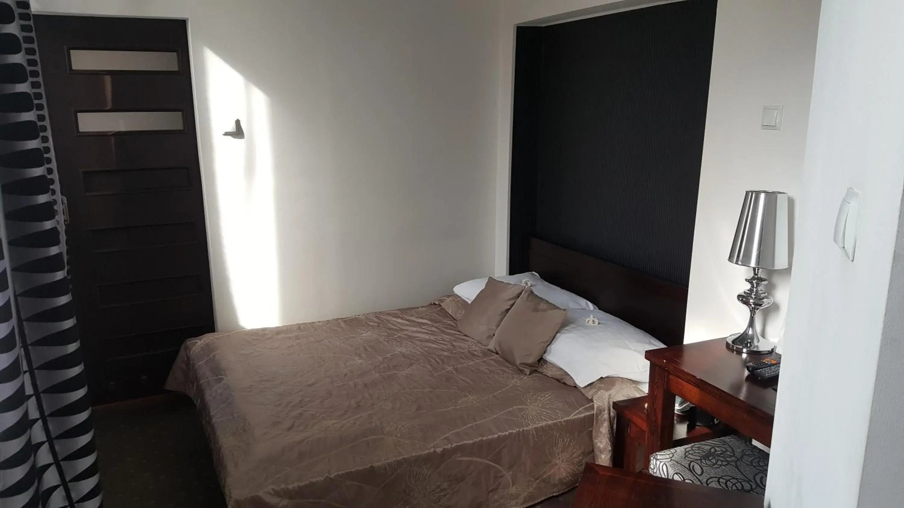 Deluxe Single Room in Hotel Bristol Deluxe Single Room in Hotel Bristol