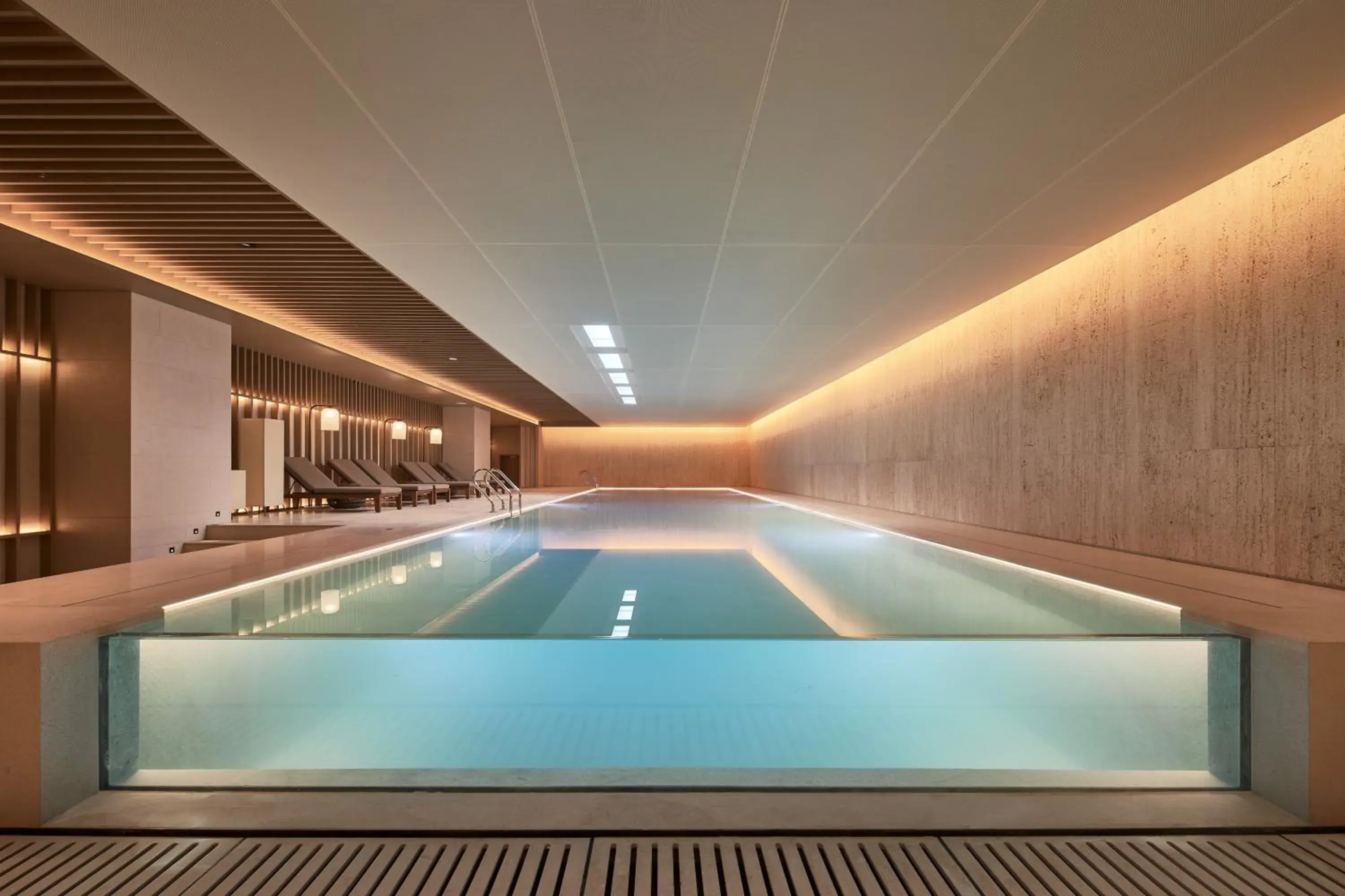 Swimming pool in Ming Hotel Nanjing - MGallery Collection Swimming pool in Ming Hotel Nanjing - MGallery Collection
