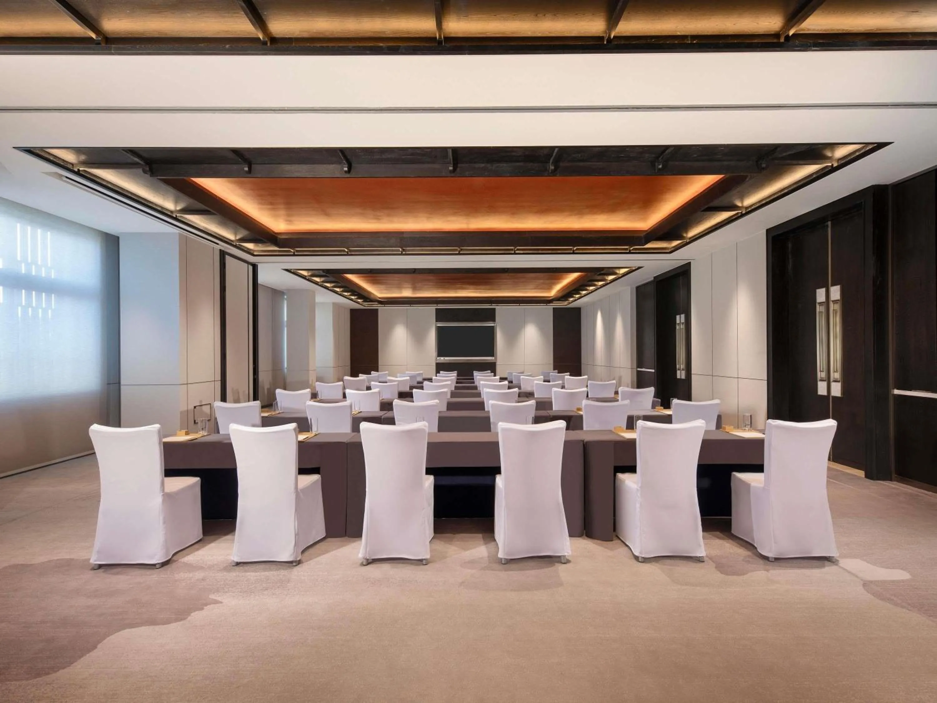 Meeting/conference room in Dangkou Ancient Town Hotel Wuxi MGallery Collection