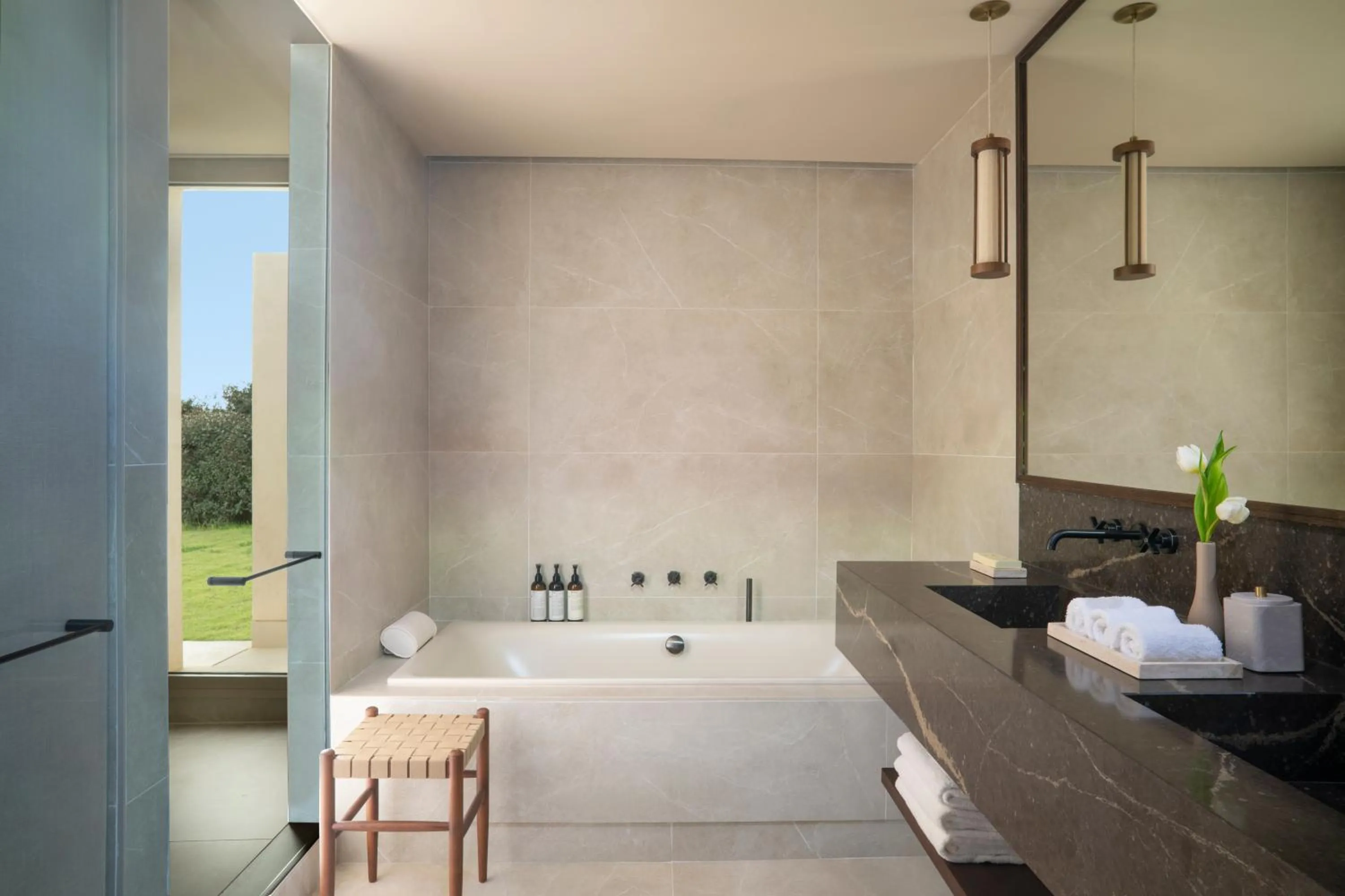 Shower in Fairmont La Hacienda Costa del Sol