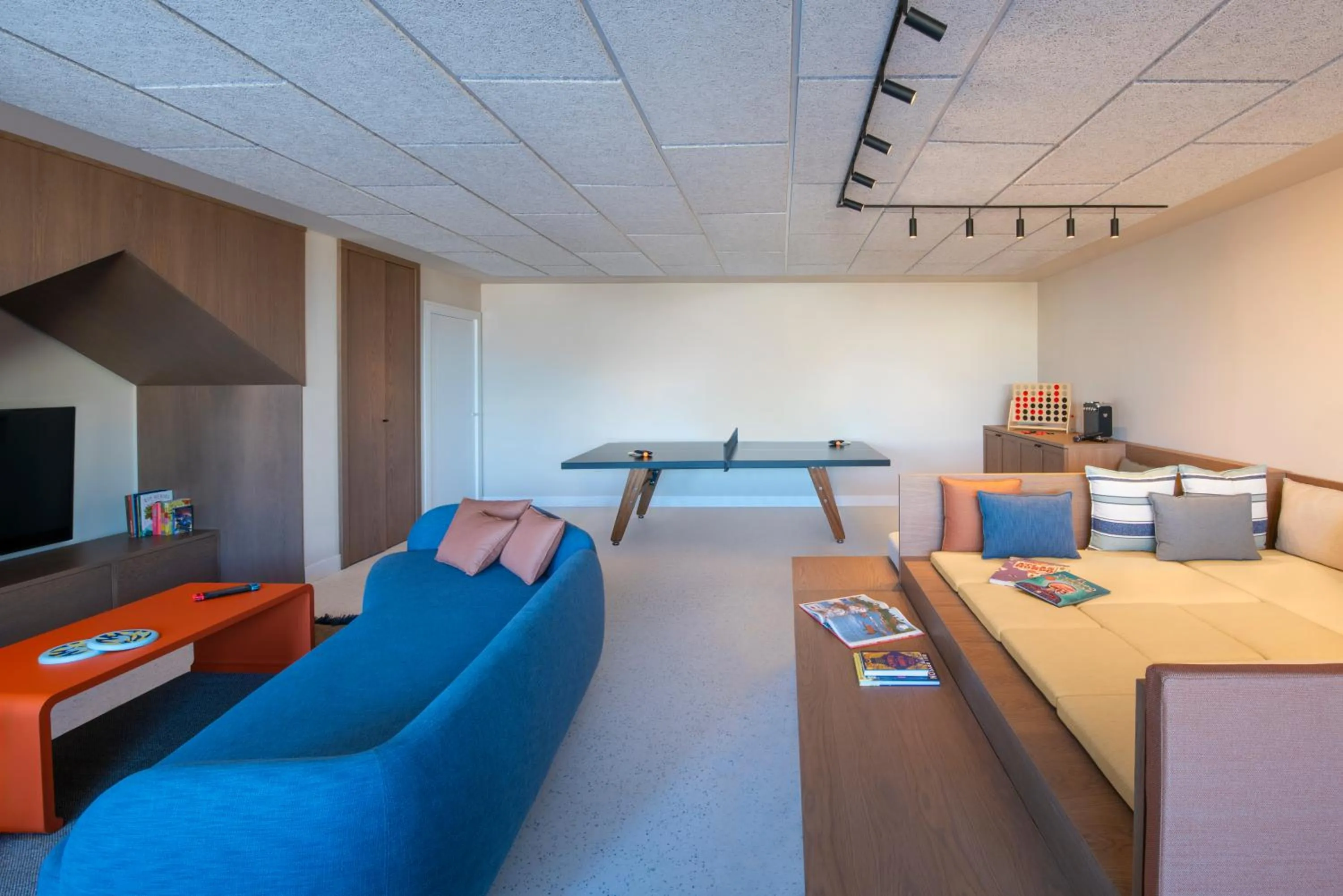 Game Room, Bed in Fairmont La Hacienda Costa del Sol