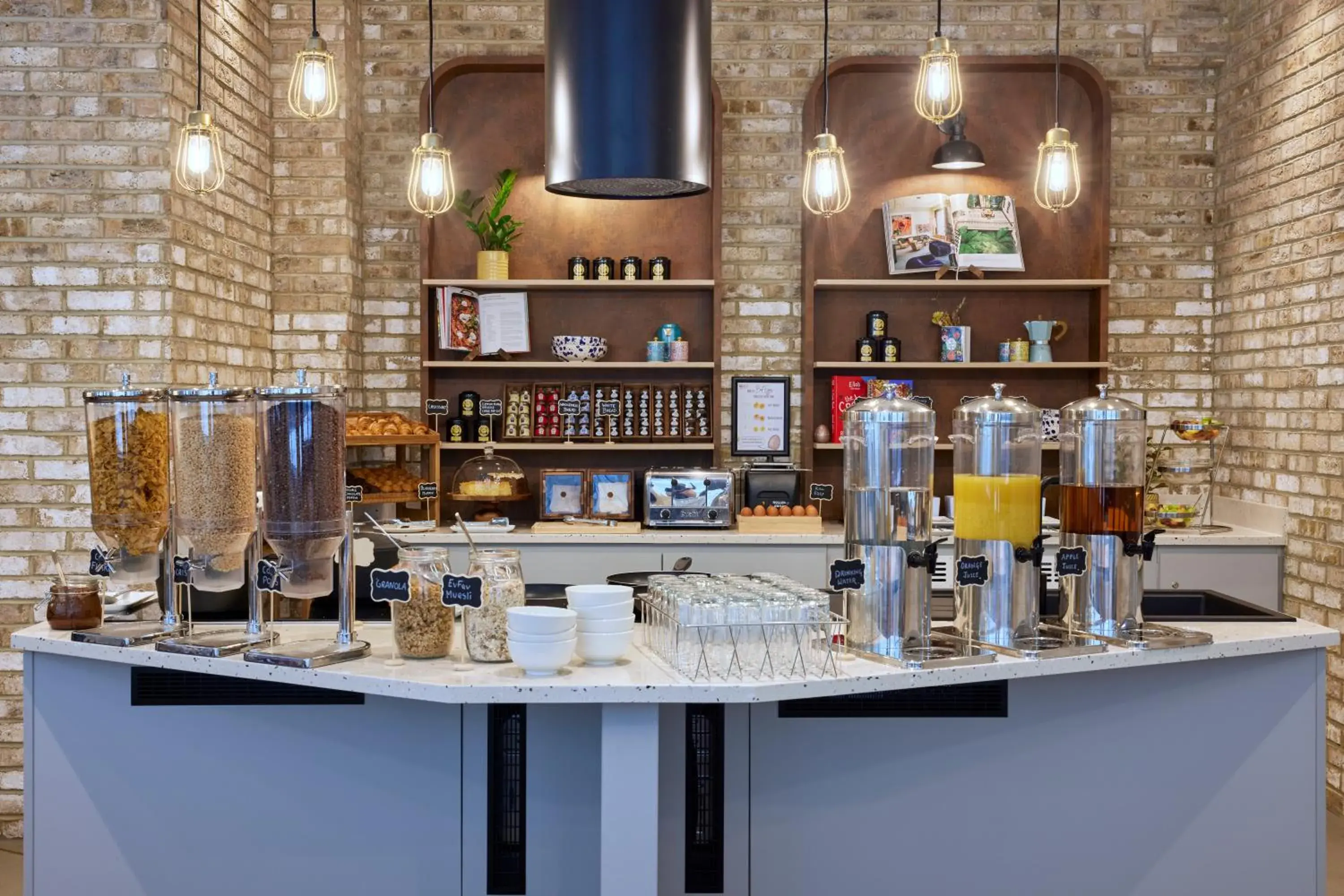 Breakfast in Aparthotel Adagio London City East Breakfast in Aparthotel Adagio London City East