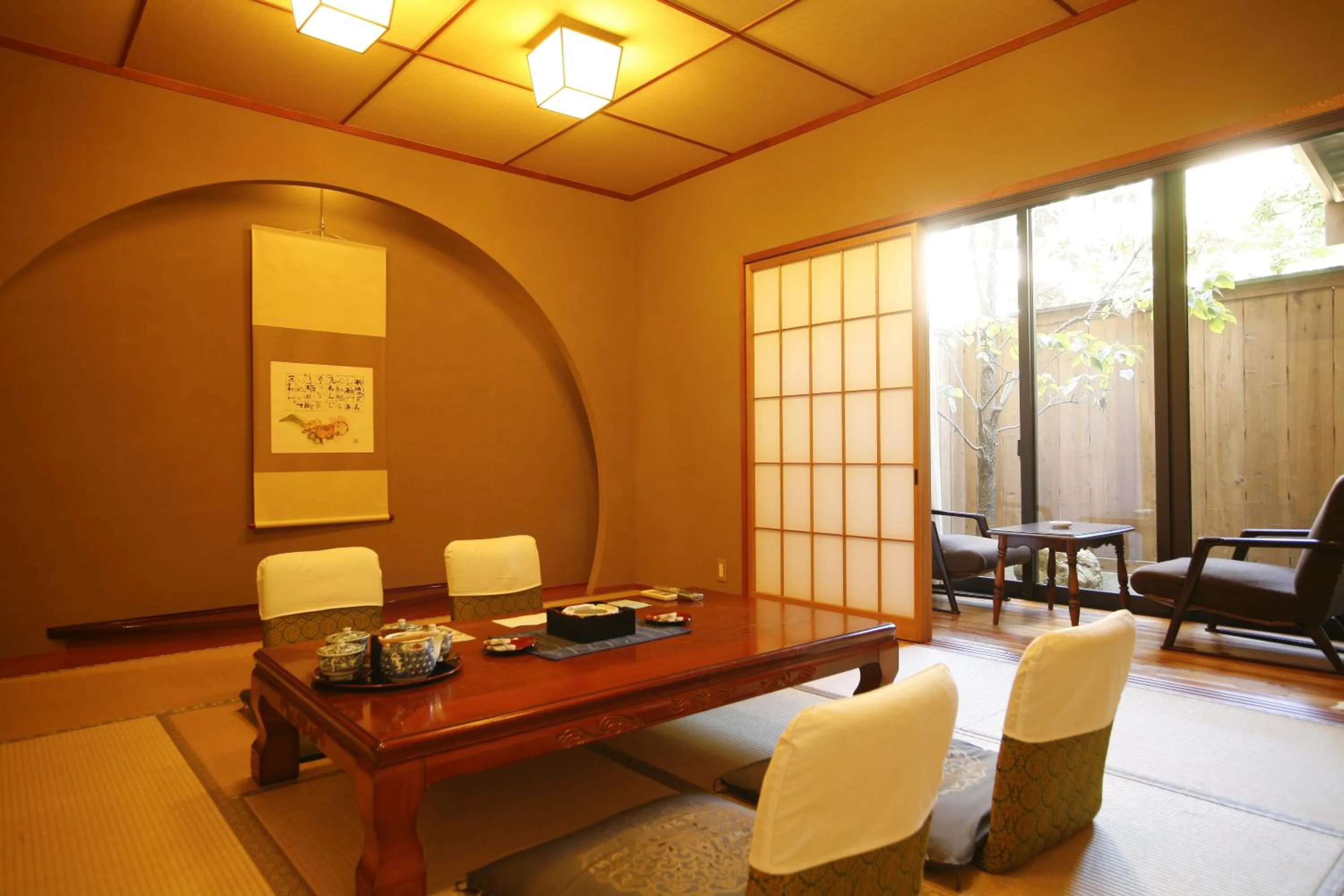 Photo of the whole room in Sennennoyu Gonzaemon