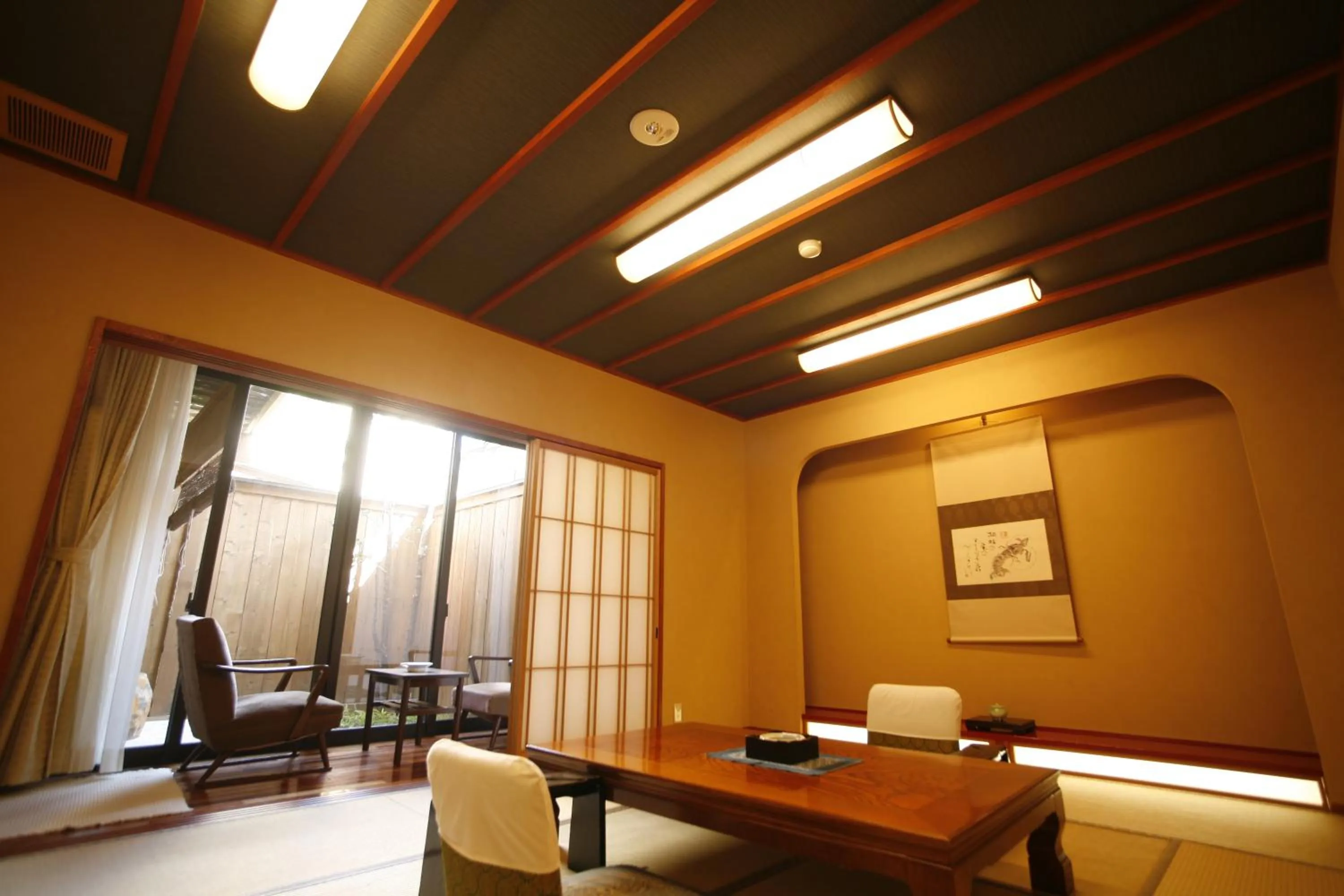 Photo of the whole room in Sennennoyu Gonzaemon