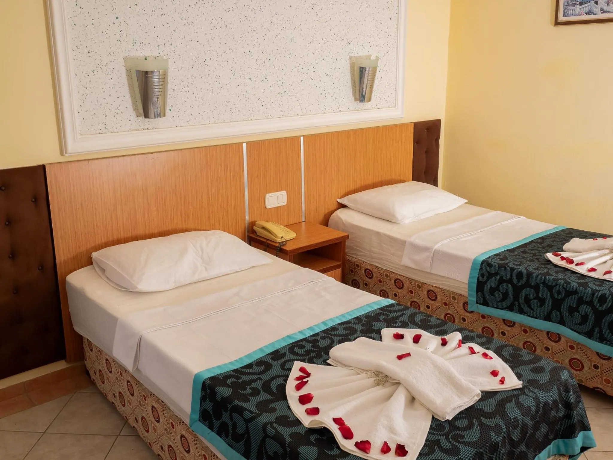 Bed in SUN FIRE BEACH Hotel