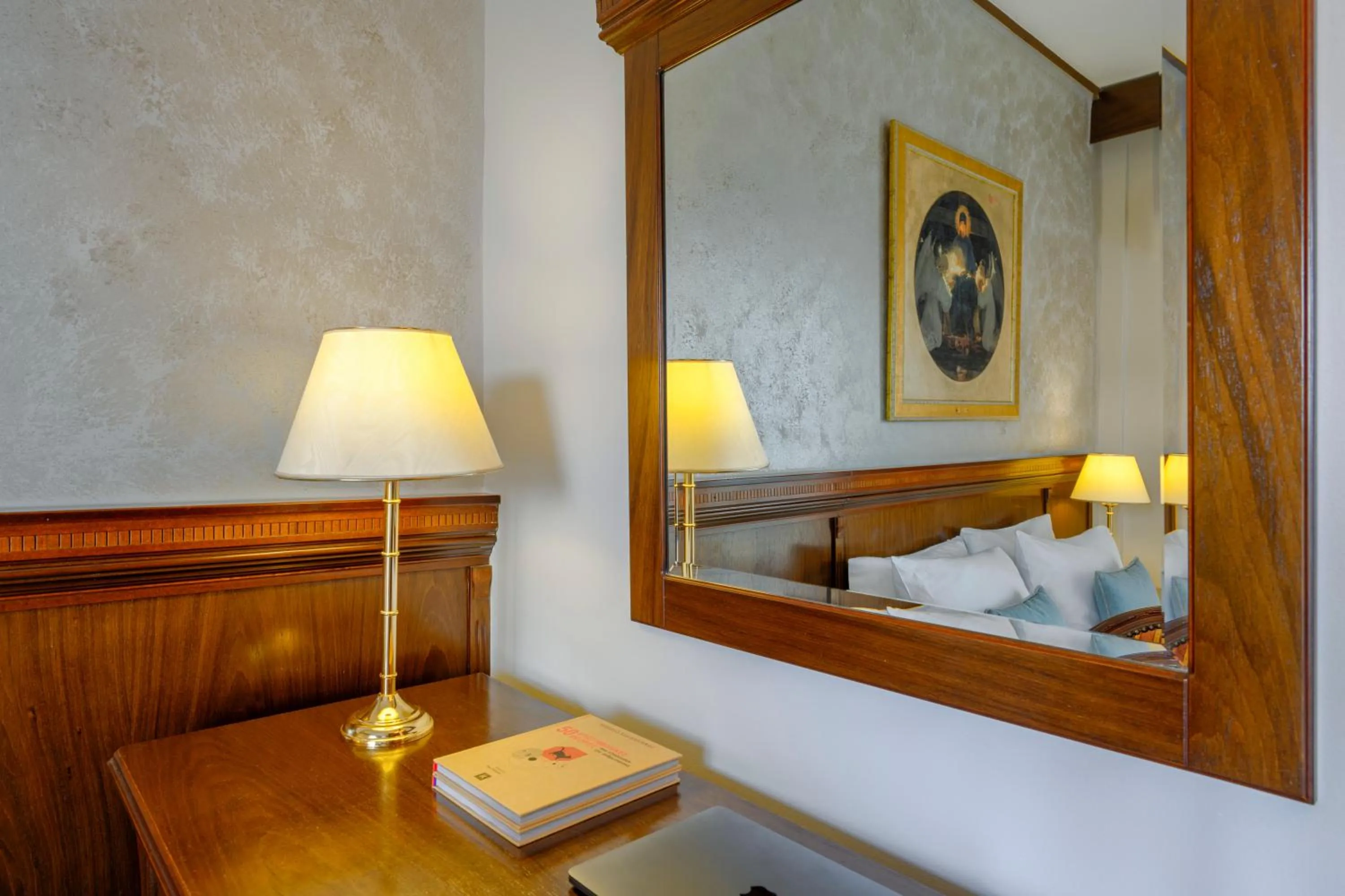 Bed in EONA BEACH RESORT by Greek Pride