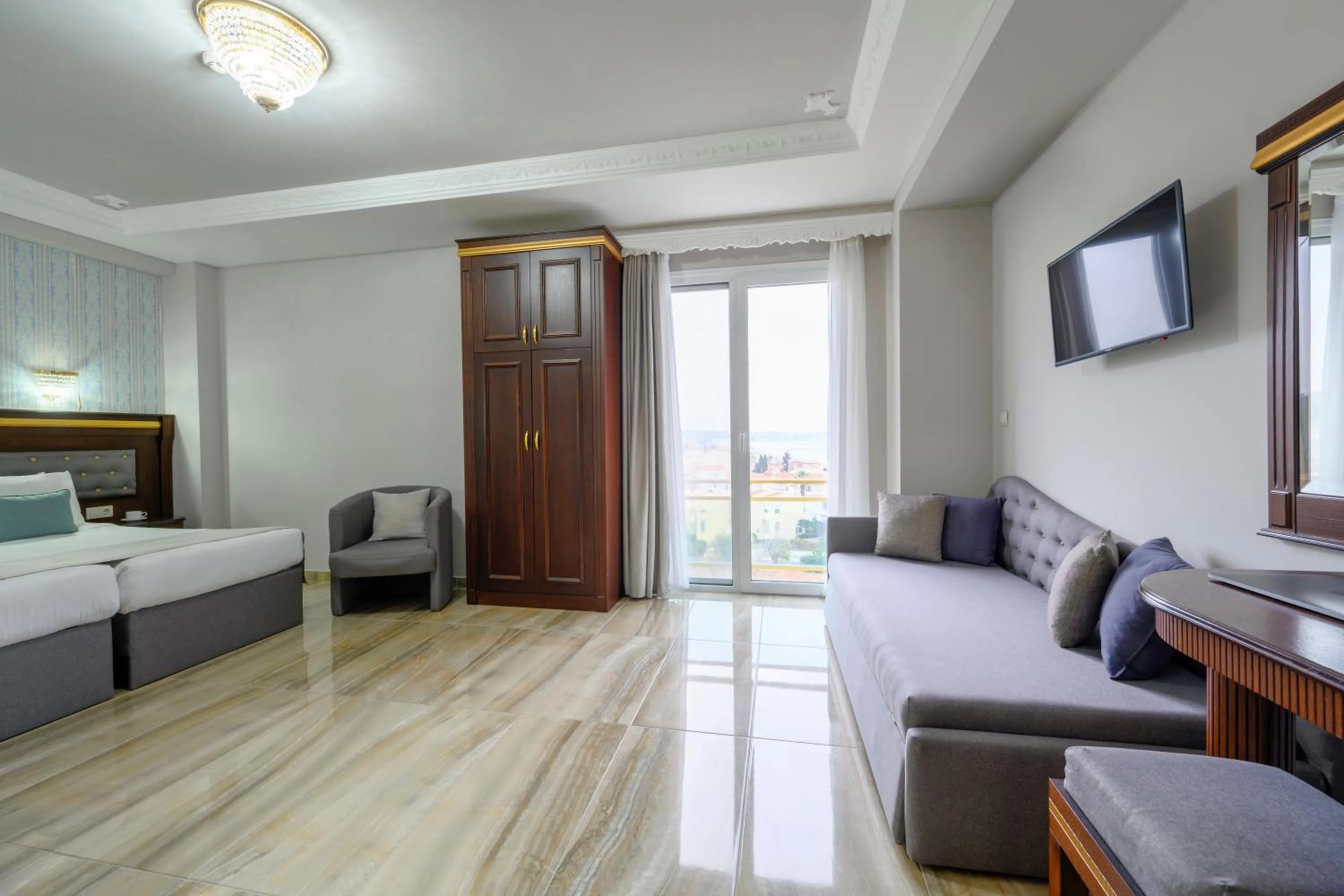 Bed in EONA BEACH RESORT by Greek Pride