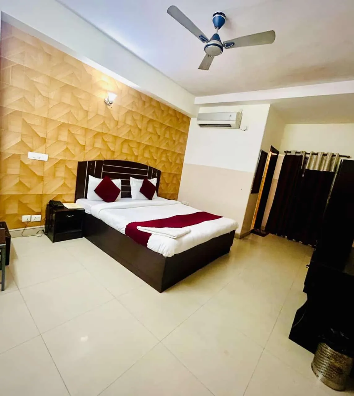 Bed in Hotel Airport City