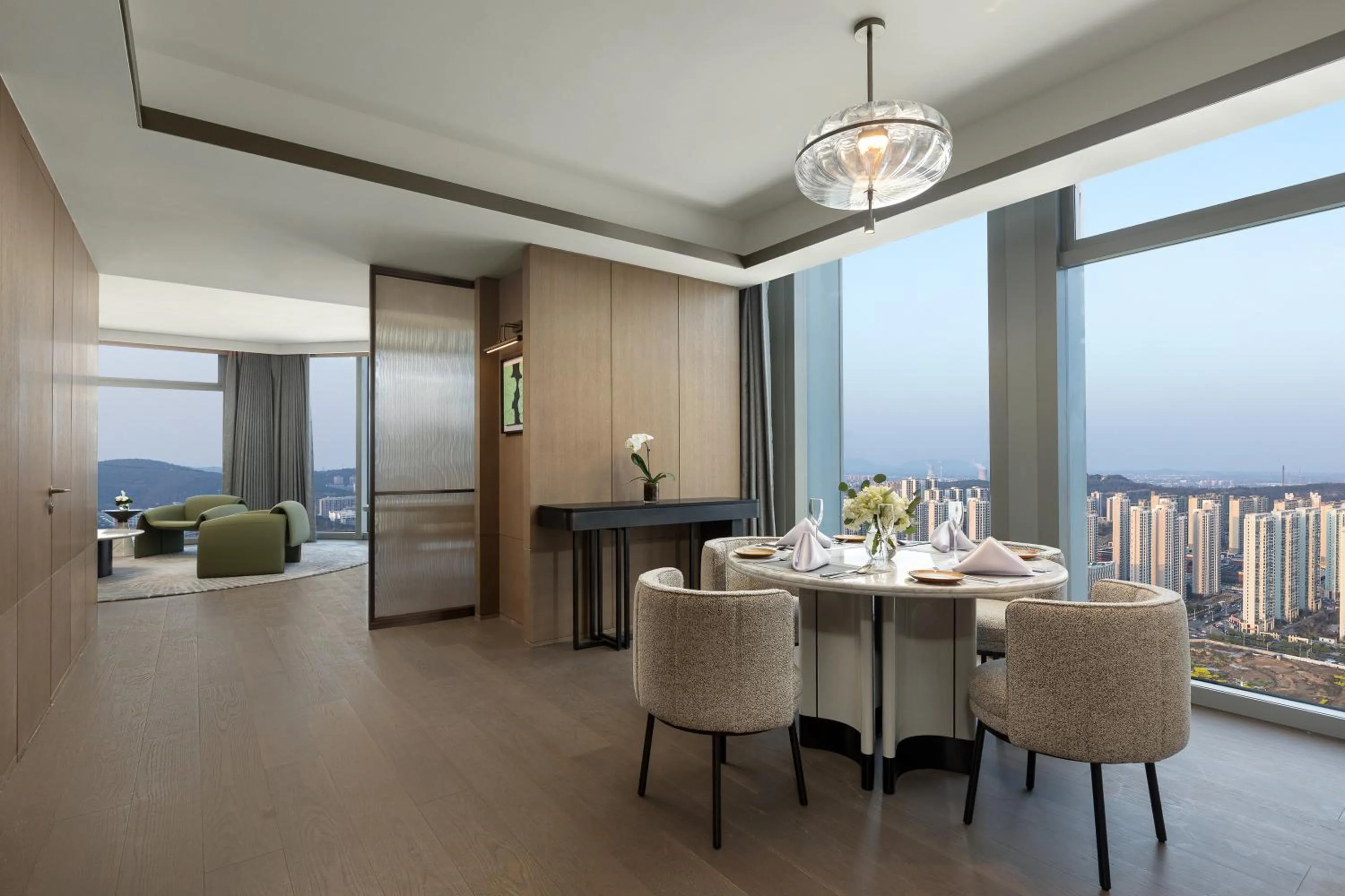 Dining area in Crowne Plaza Jingmen by IHG